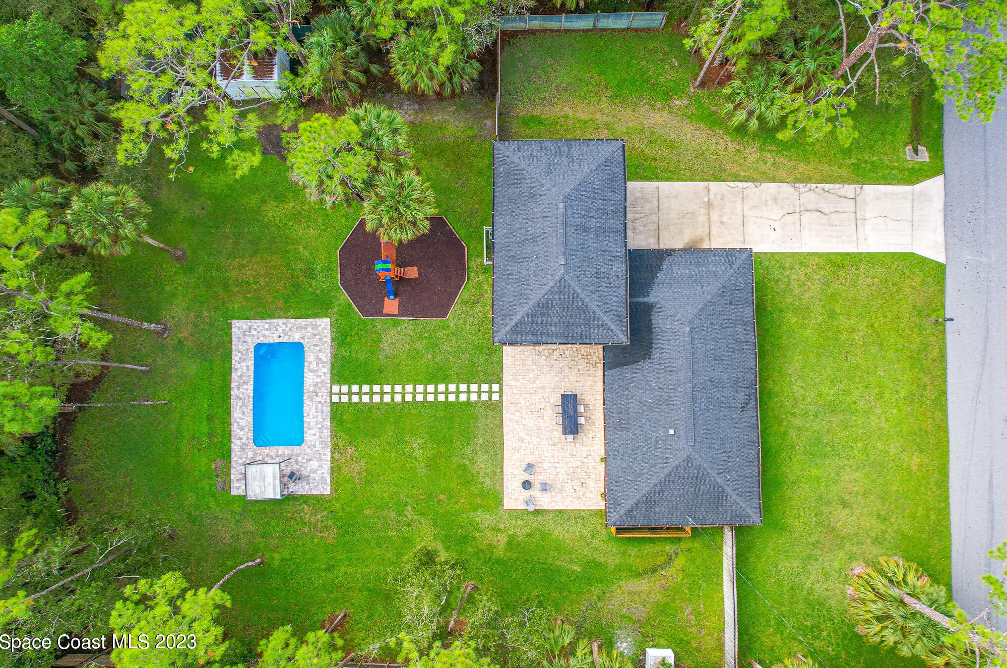 2455 Cottonwood Ave, Melbourne, FL 32904-5637