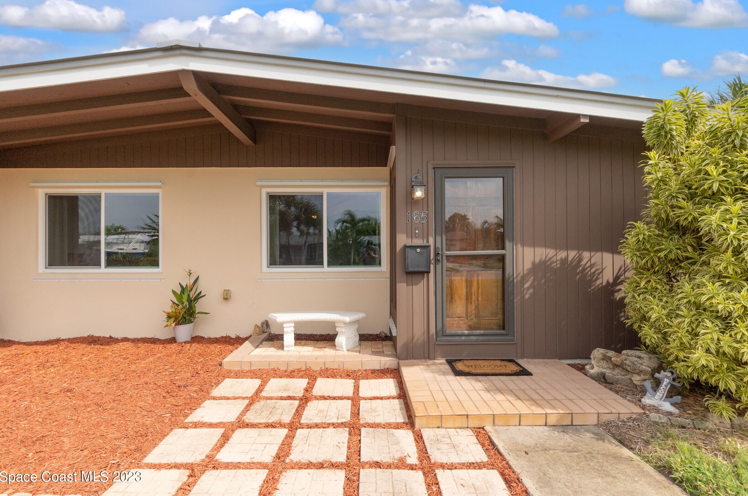 165 Churchill Ave, Melbourne, FL 32937-2105