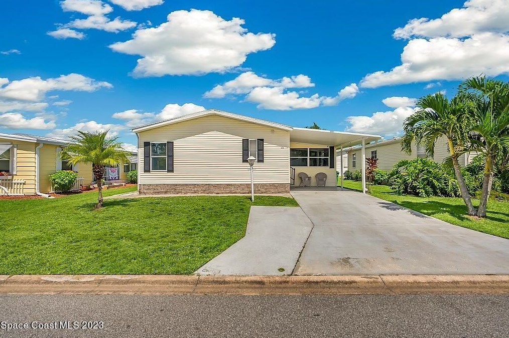 332 Avocado Dr, Sebastian, FL 32976