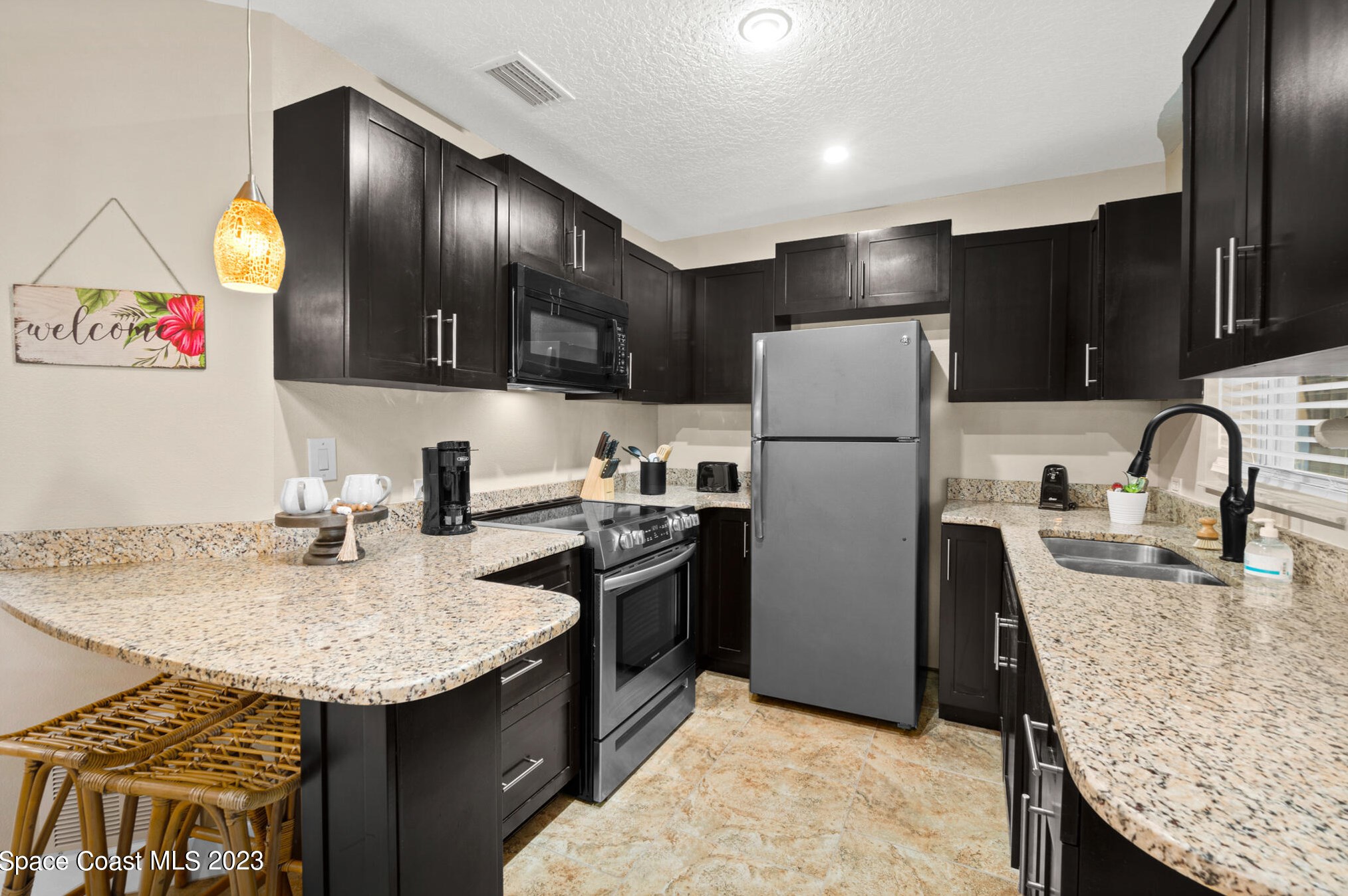 1672 Pineapple Ave, Melbourne FL  32935-6592 exterior