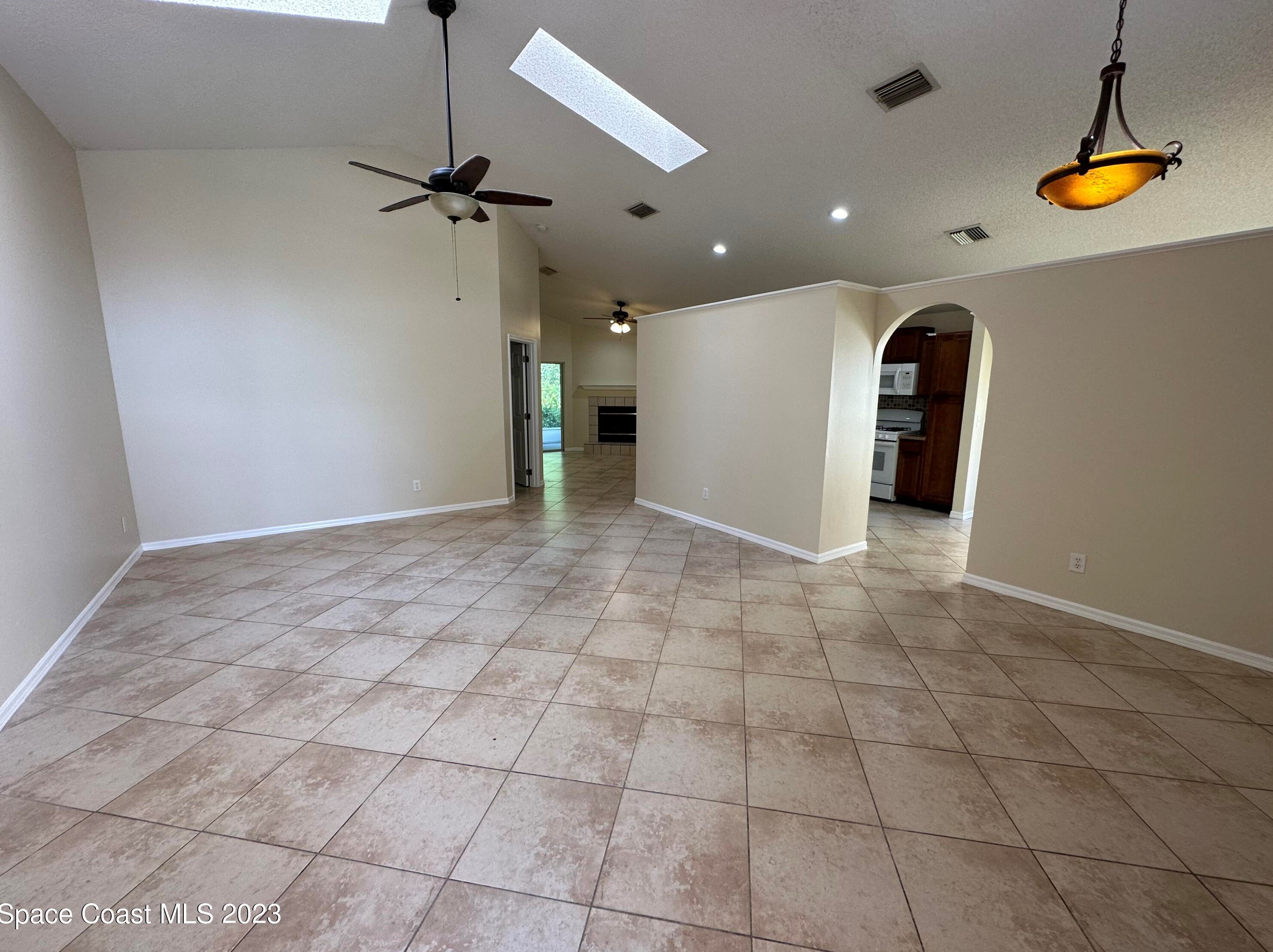 2923 Pebble Creek St, Melbourne FL  32935-7158 exterior