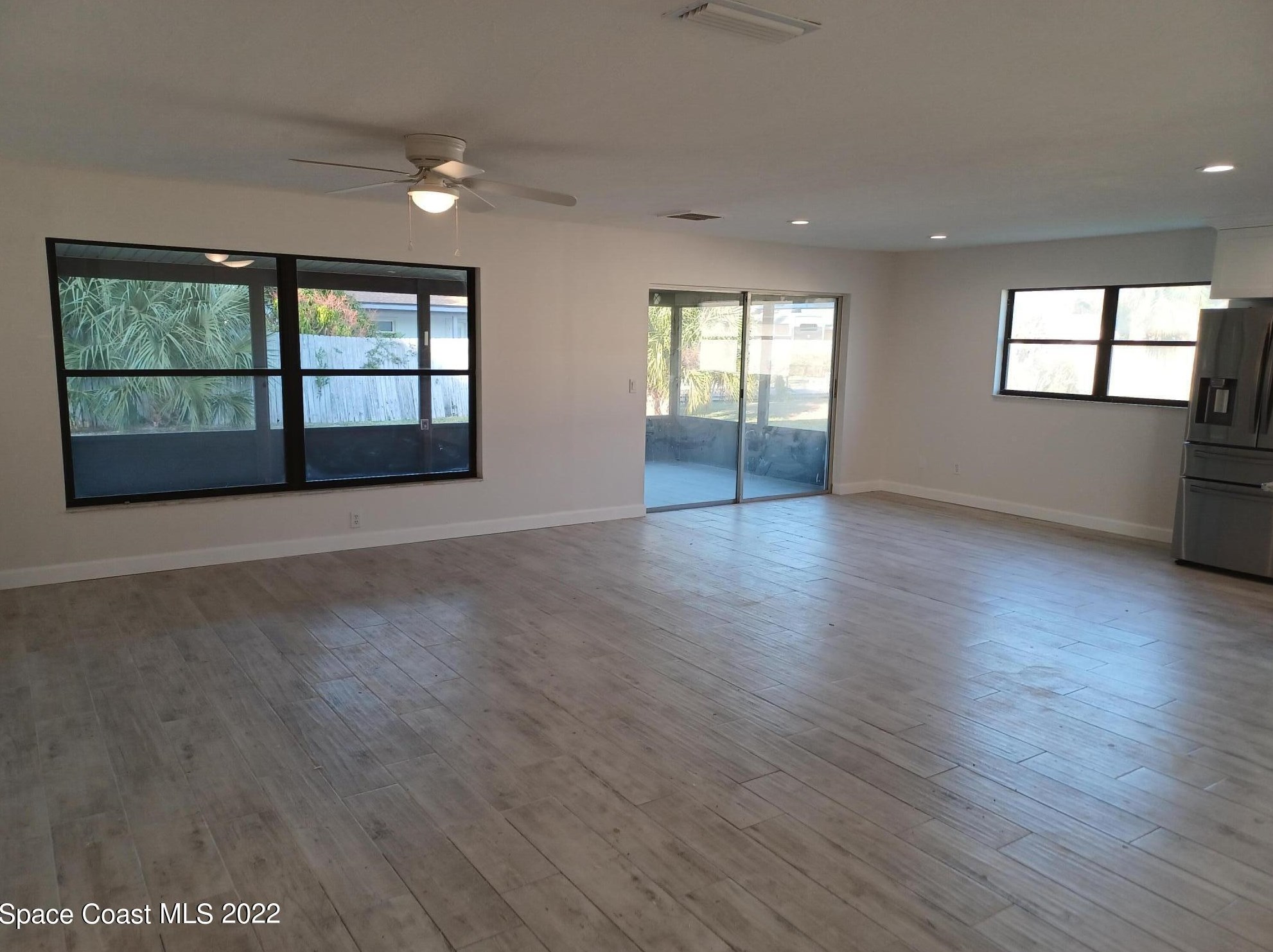 220 Birch Ave, Melbourne, FL 32951