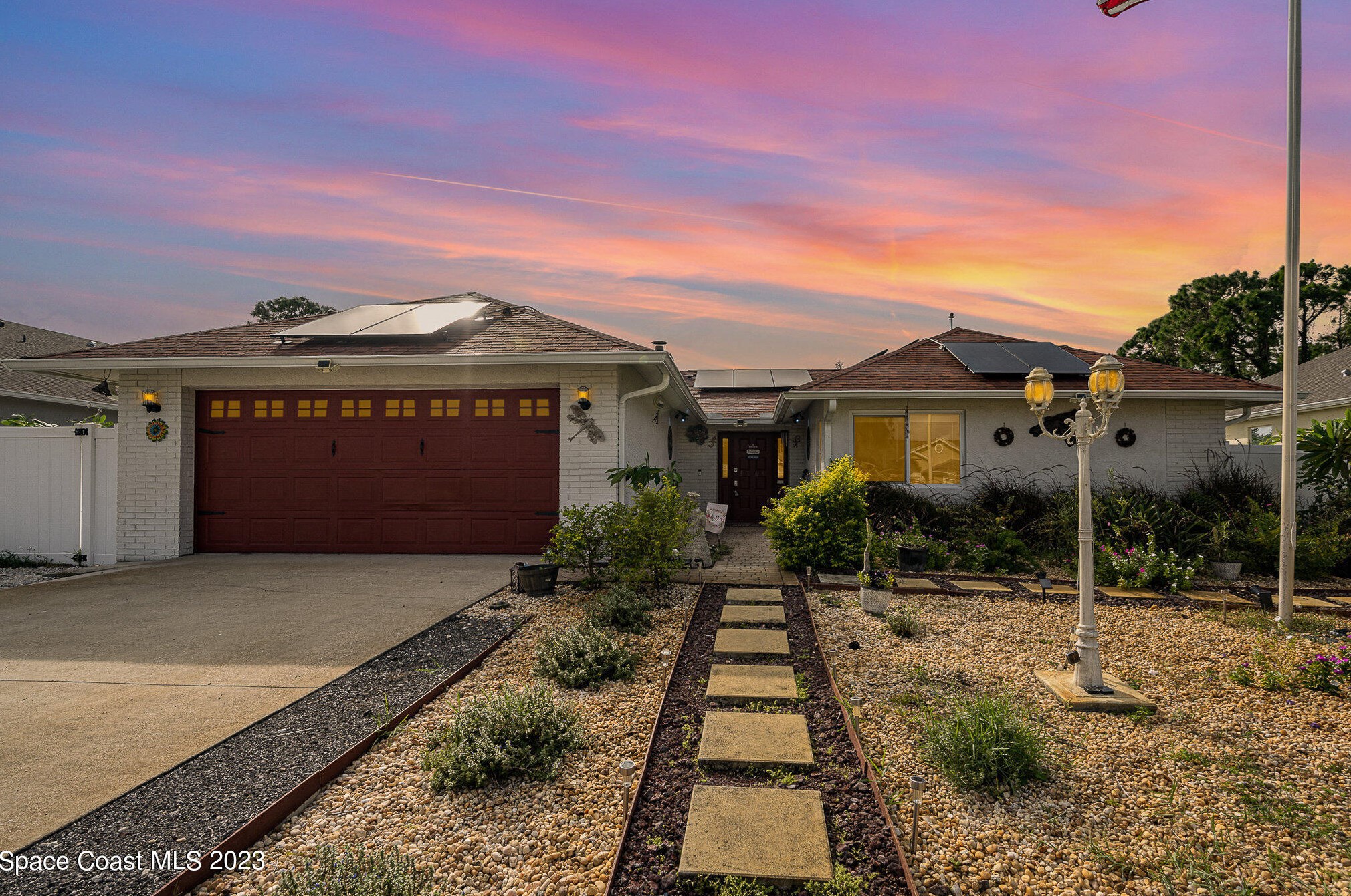 1368 Prospect Cir, Melbourne FL 32907-1129 exterior