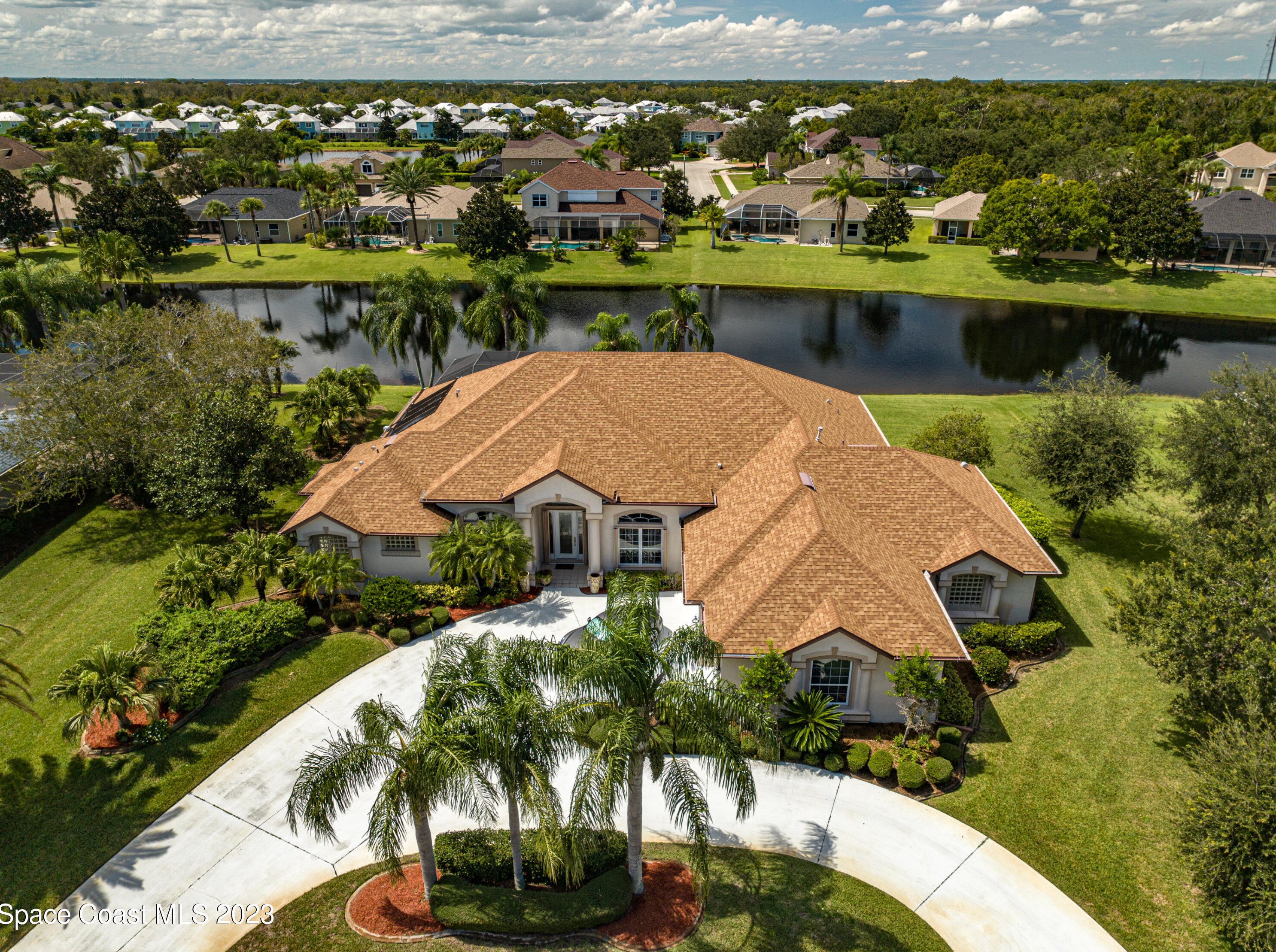 1061 Stratford Pl, Melbourne, FL 32940-1524
