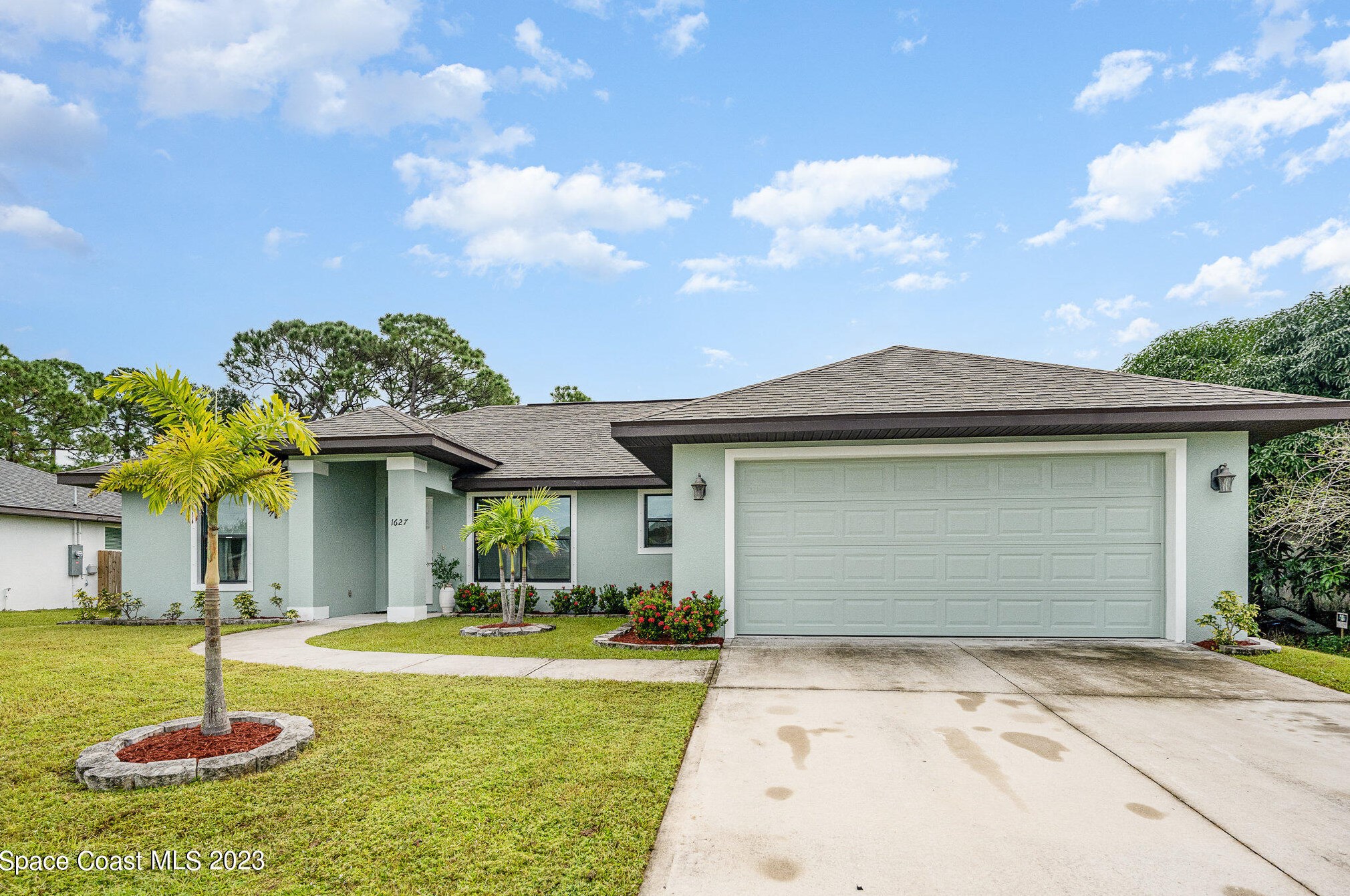 1627 Earlham Ave, Melbourne, FL 32907-8692