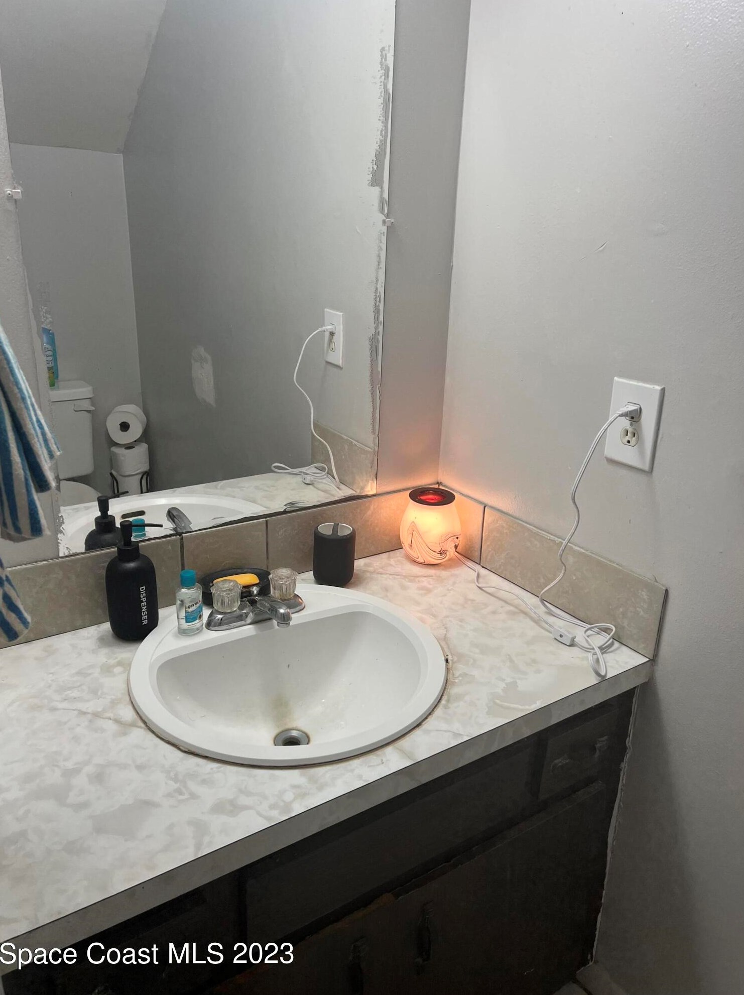 169 San Juan Cir, Melbourne FL 32935-5453 exterior