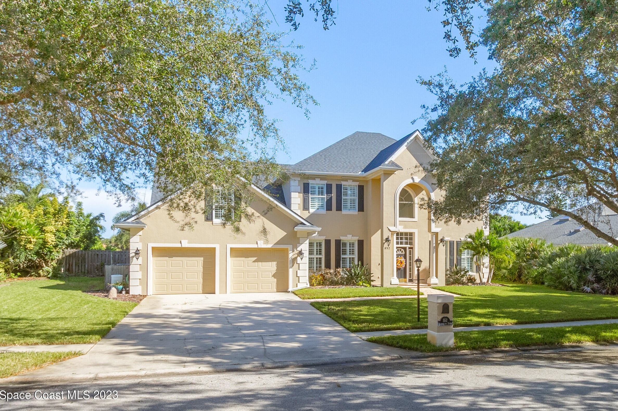 852 Sanderling Dr, Melbourne, FL 32903-4760