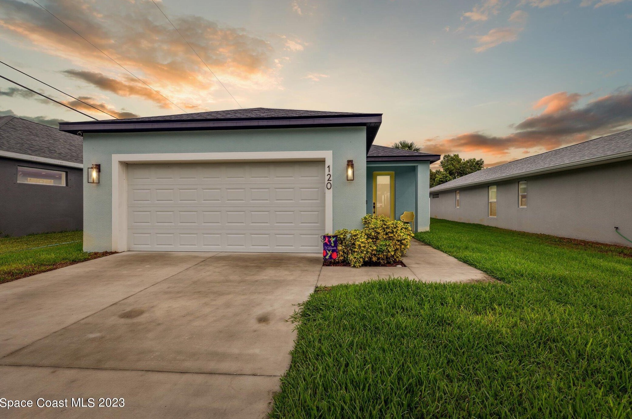 120 Fee Ave, Melbourne, FL 32901-4574