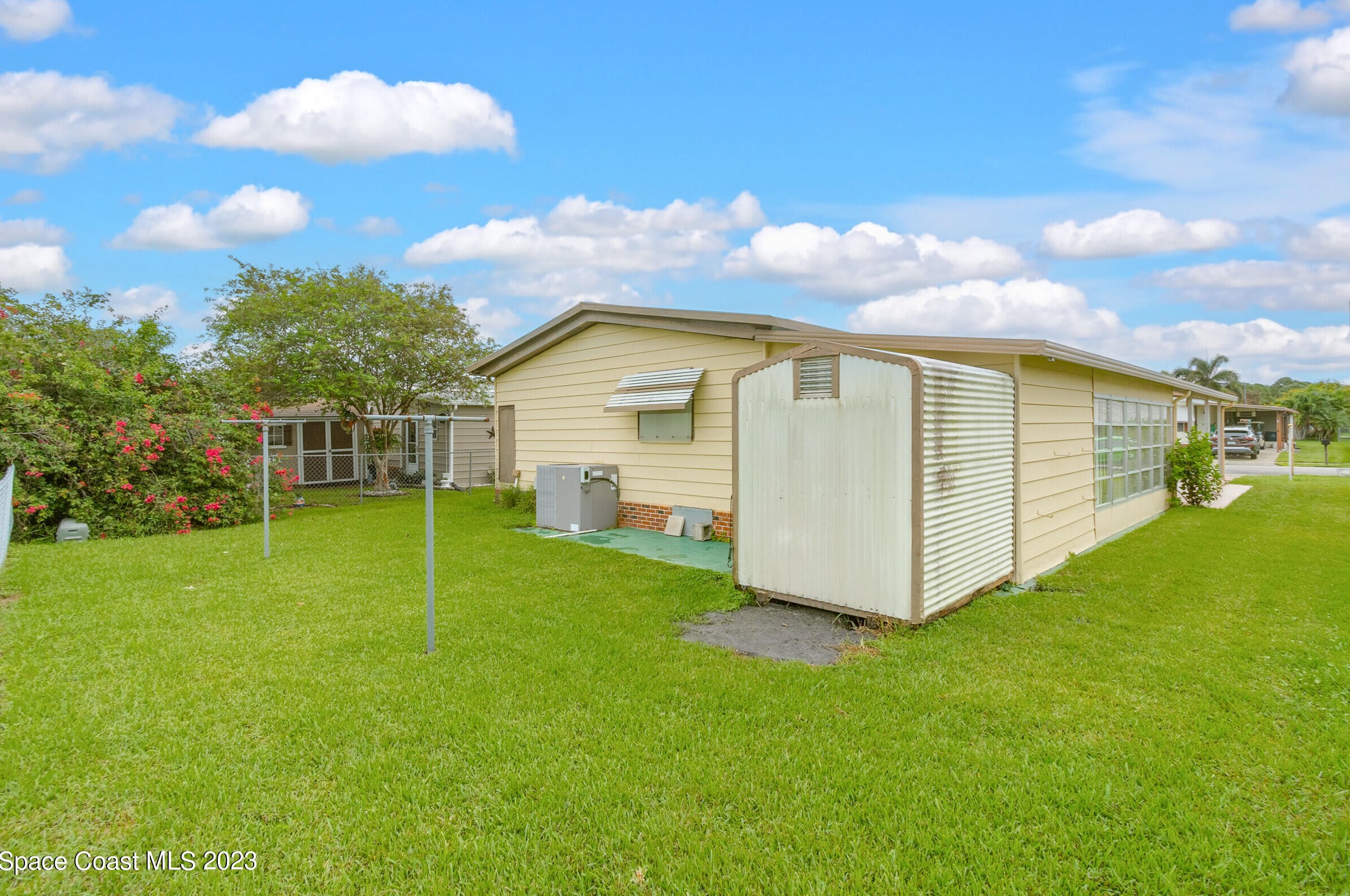 1948 Live Oak St, Melbourne, FL 32905-3330