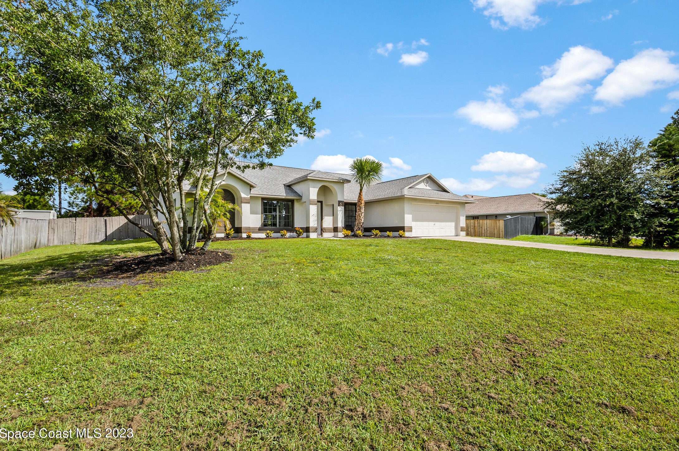 6880 Hundred Acre Dr, Cocoa, FL 32927