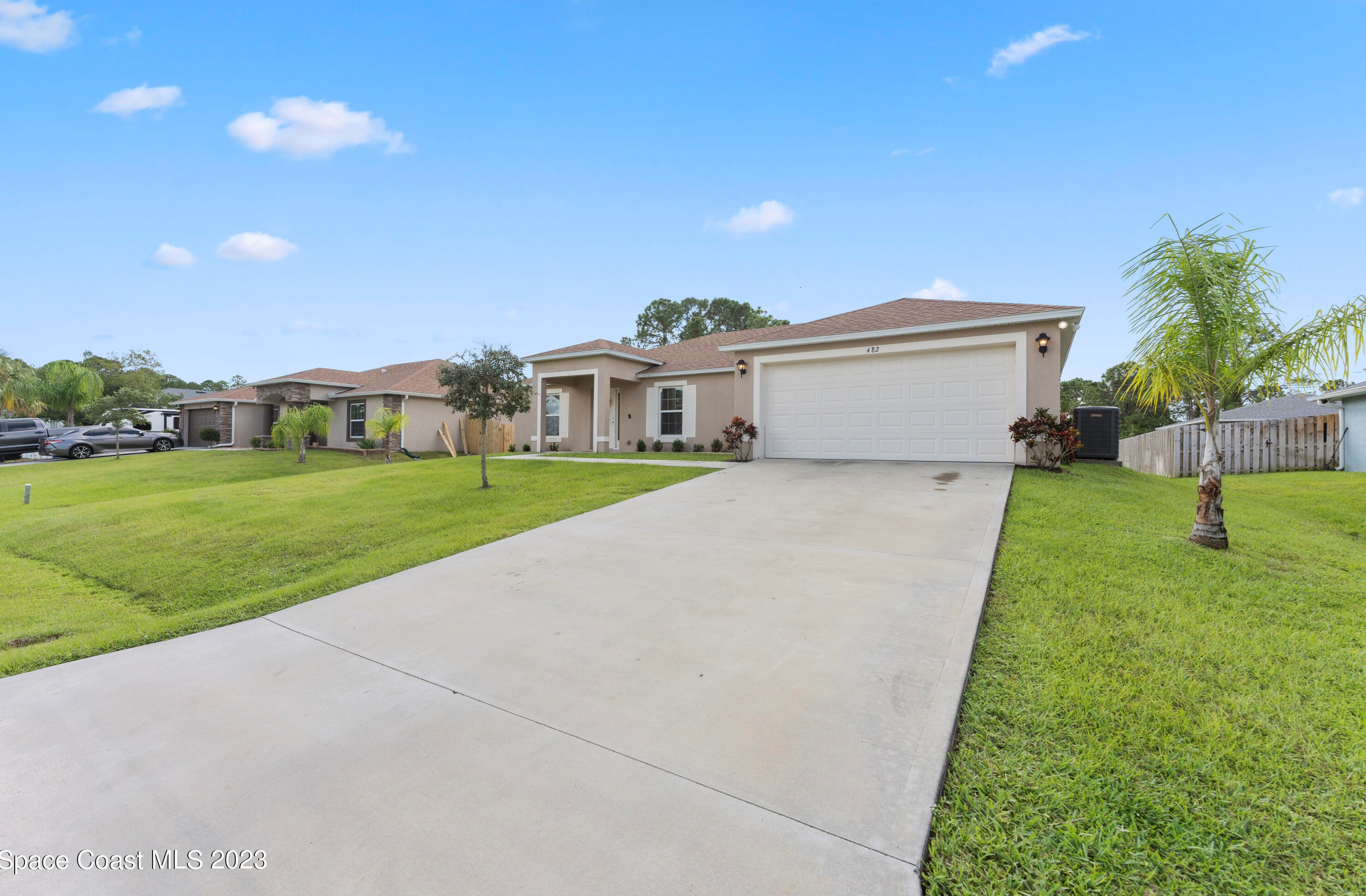 482 Fredericksburg St, Melbourne, FL 32908-4766