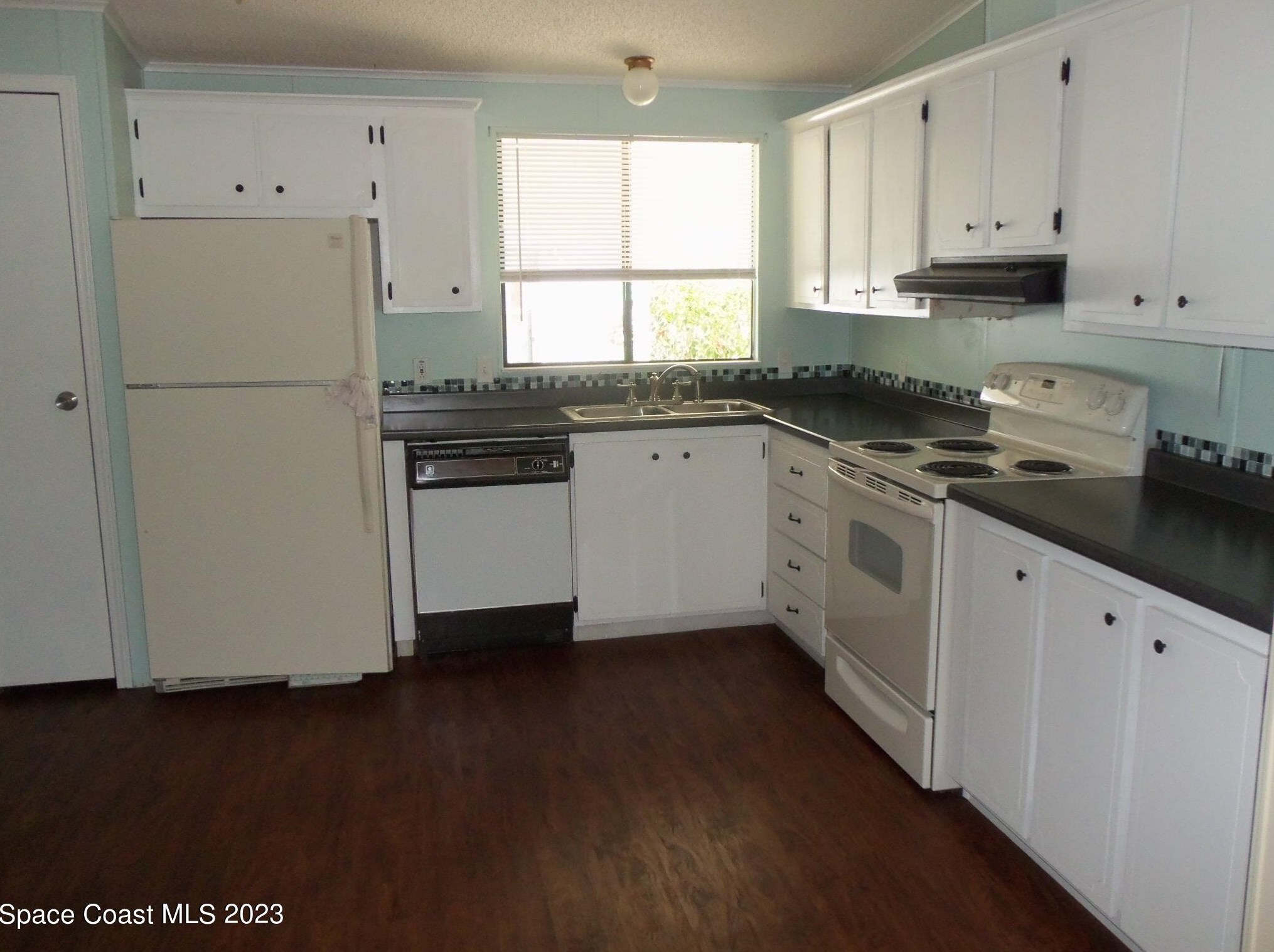 942 Frangipani Dr, Sebastian, FL 32976