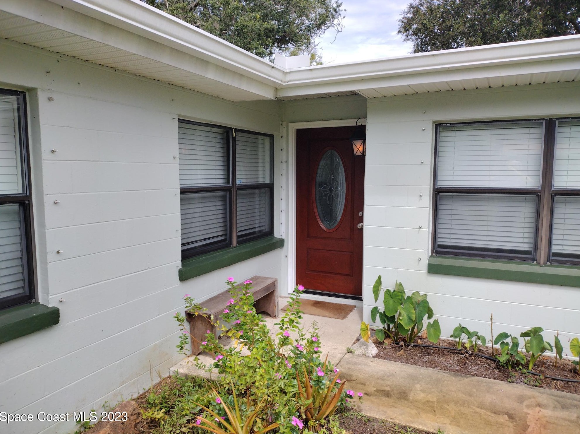 2570 Pine Ave, Mims, FL 32754