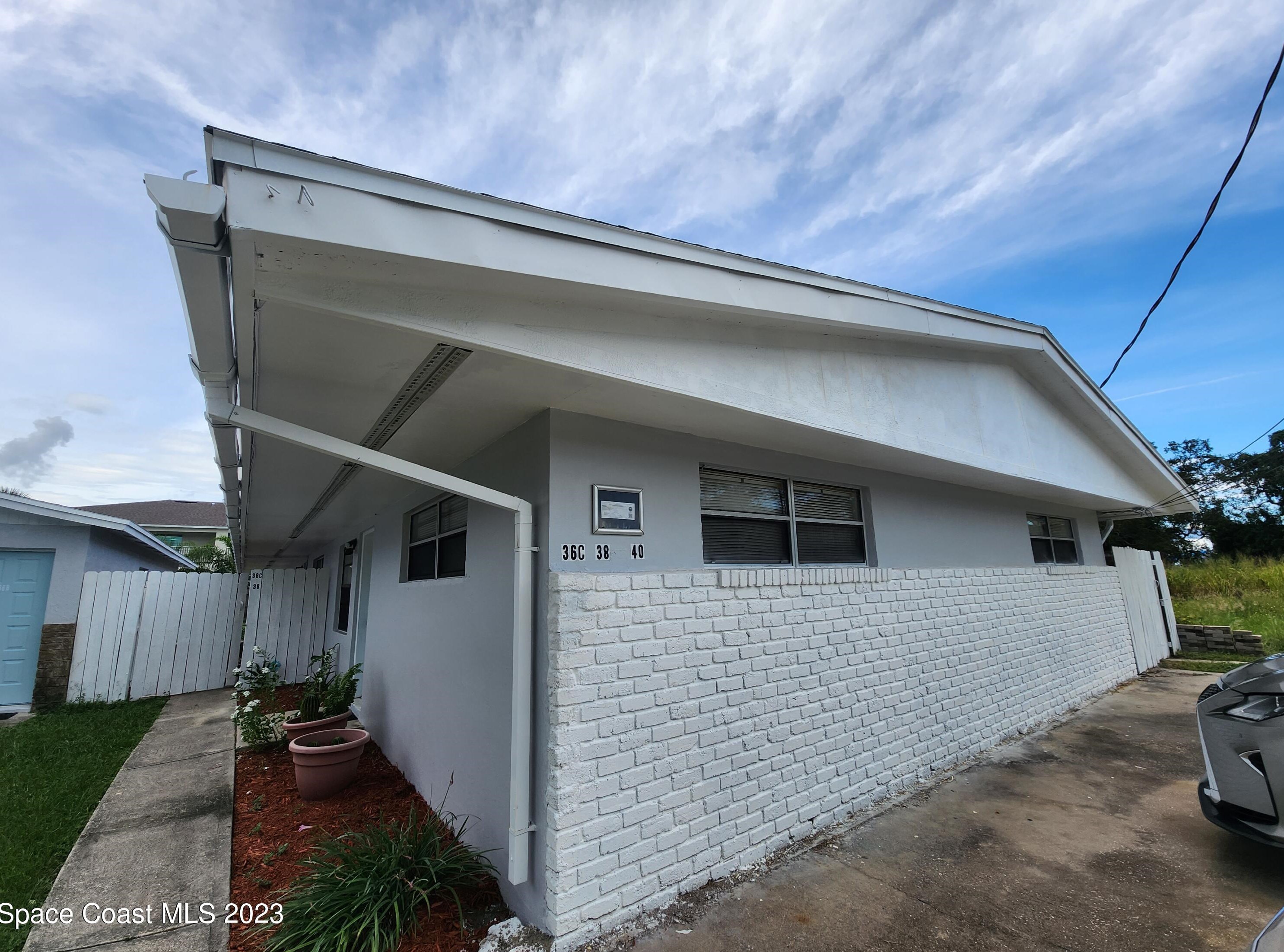 38 Elton St, Melbourne, FL 32935