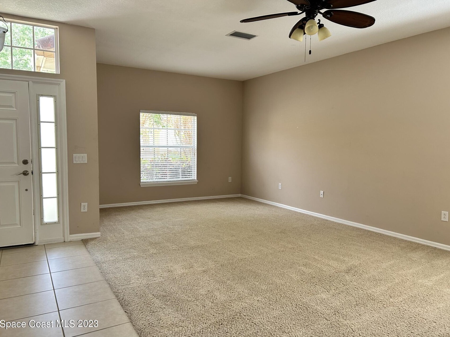 4116 Fitzroy Reef Dr, Mims, FL 32754