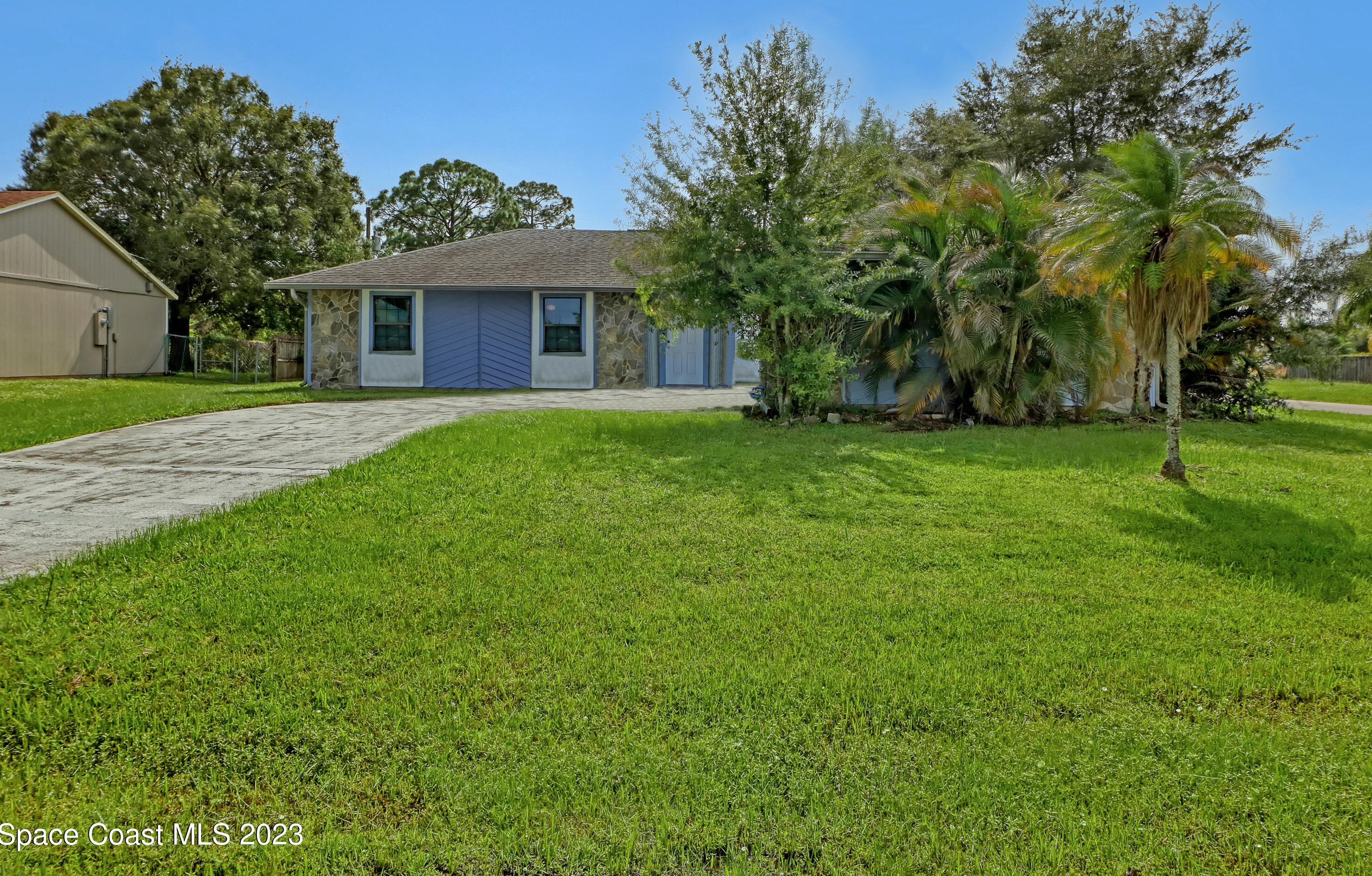 232 Treu Ter, Melbourne, FL 32907-1026