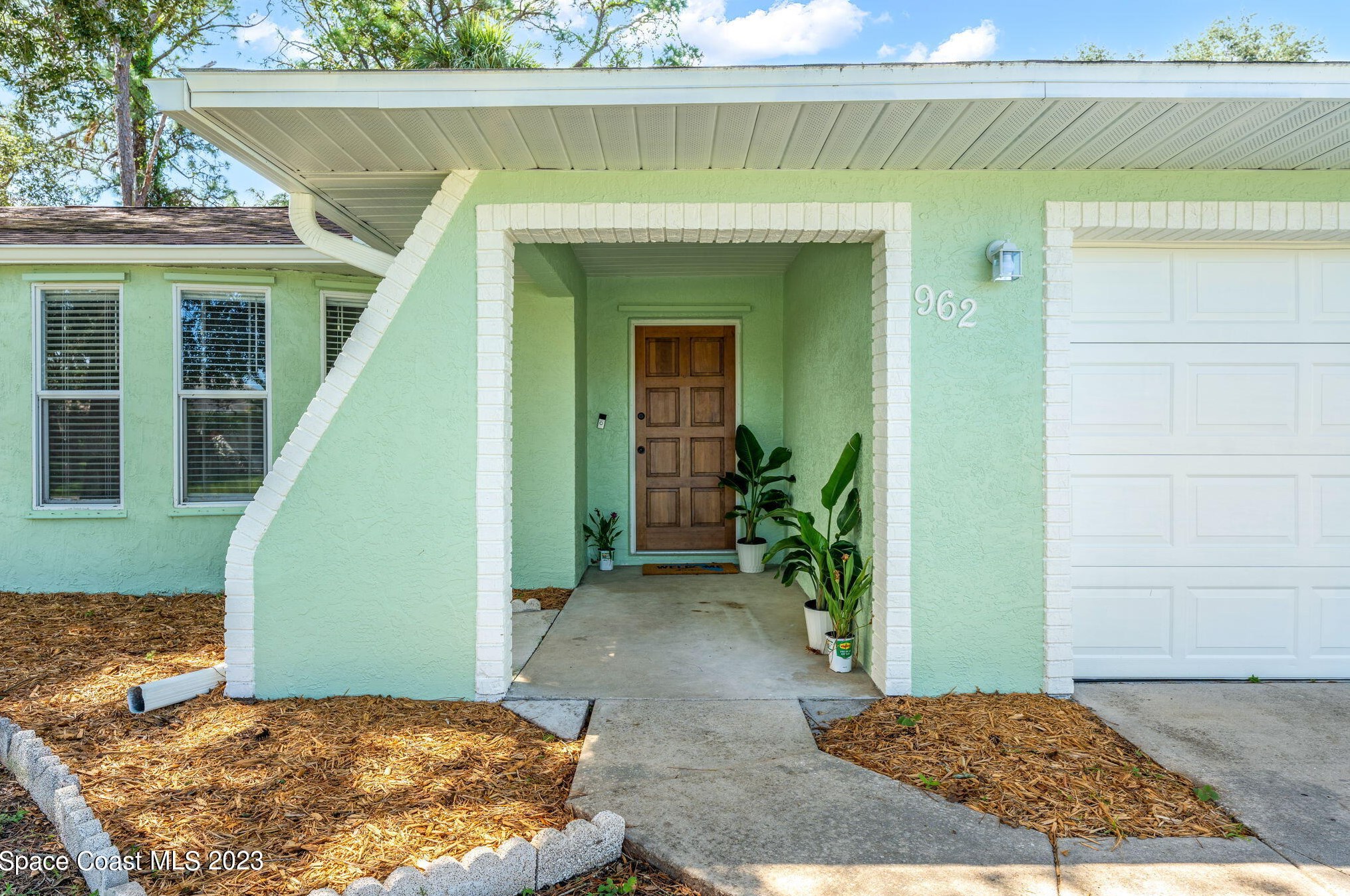 962 Piedmont Ave, Melbourne, FL 32907-1427