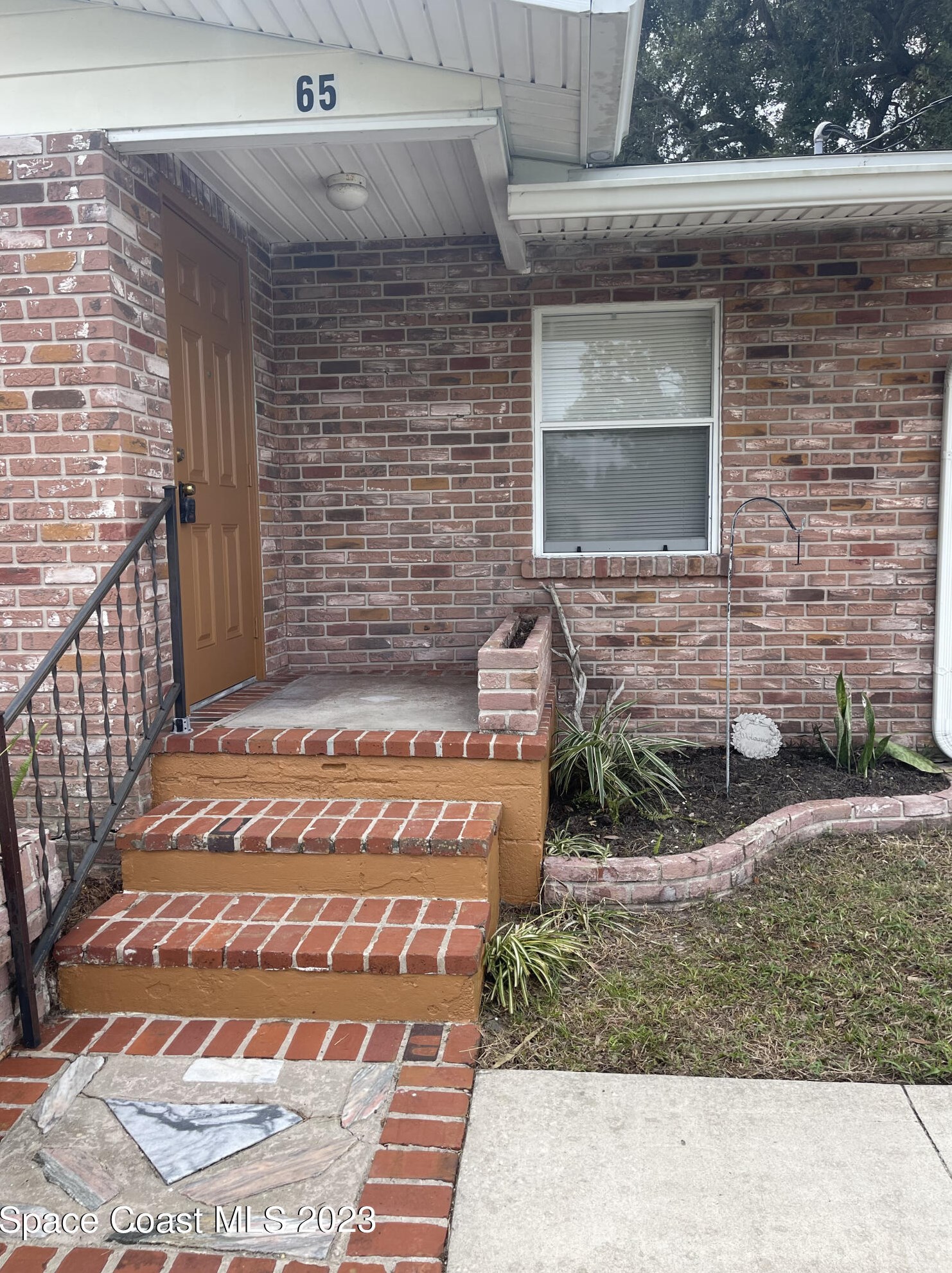 65 Peck Ave, Merritt Island, FL 32952