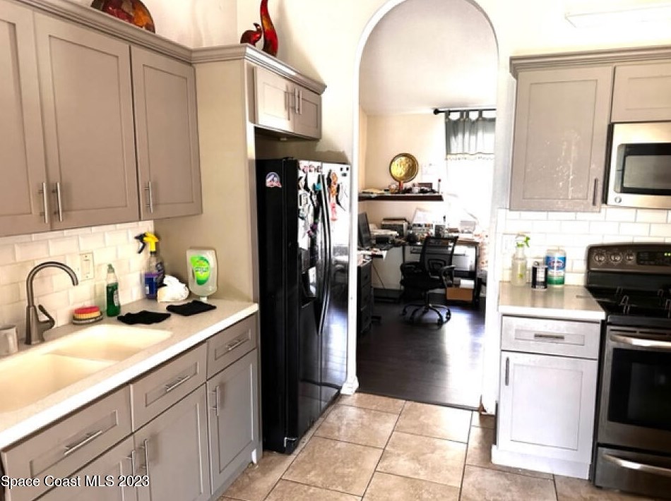 731 Delano Ave, Melbourne, FL 32907-7088