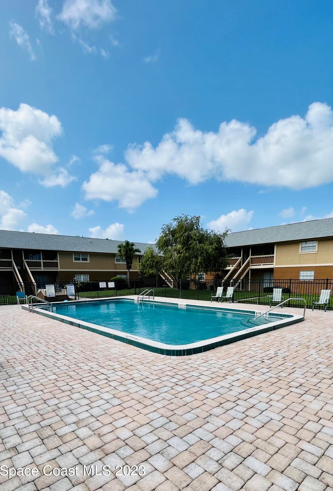 216 Preston Ln, Melbourne FL  32935-1418 exterior