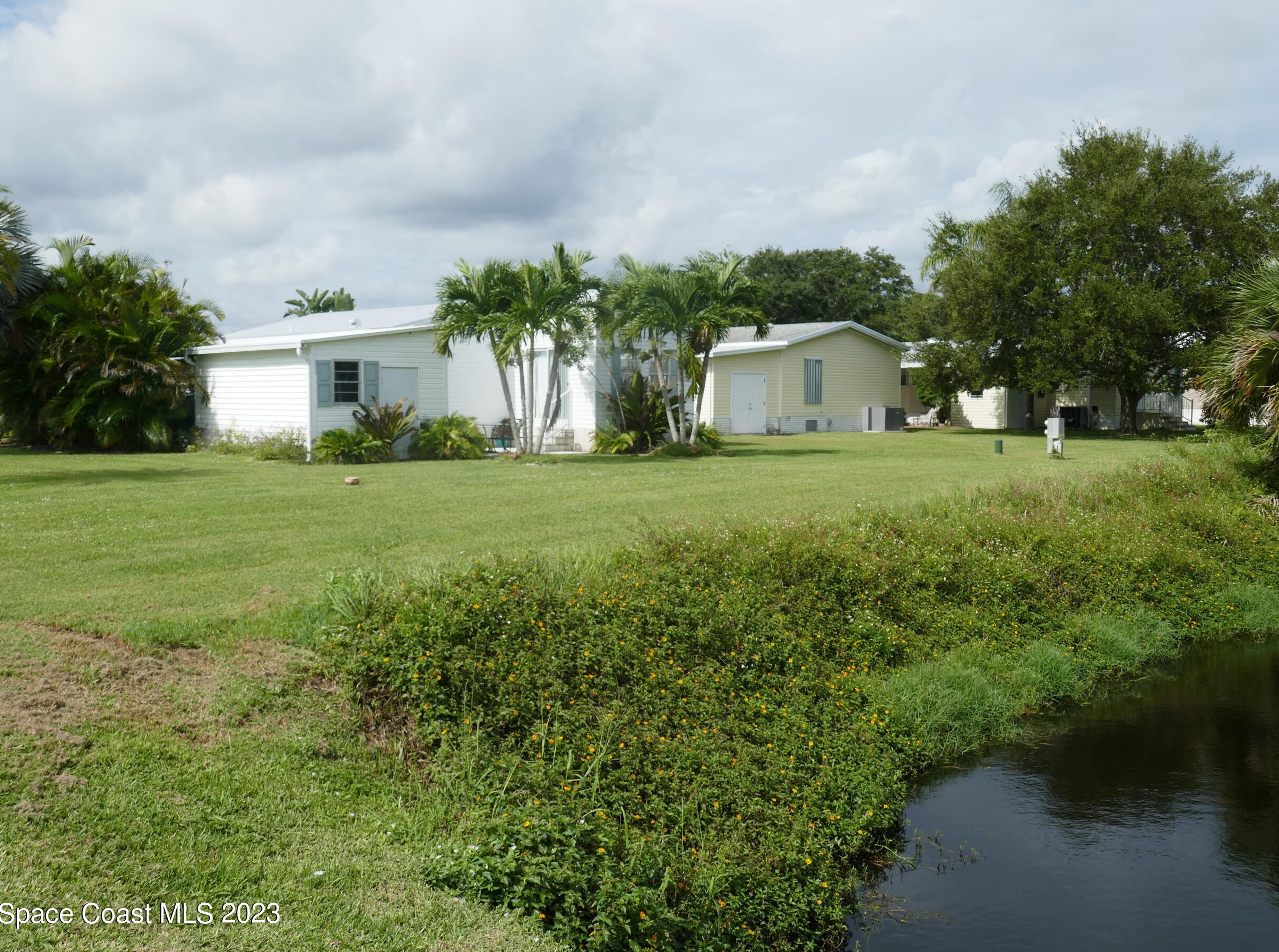 1145 Wren Cir, Sebastian, FL 32976