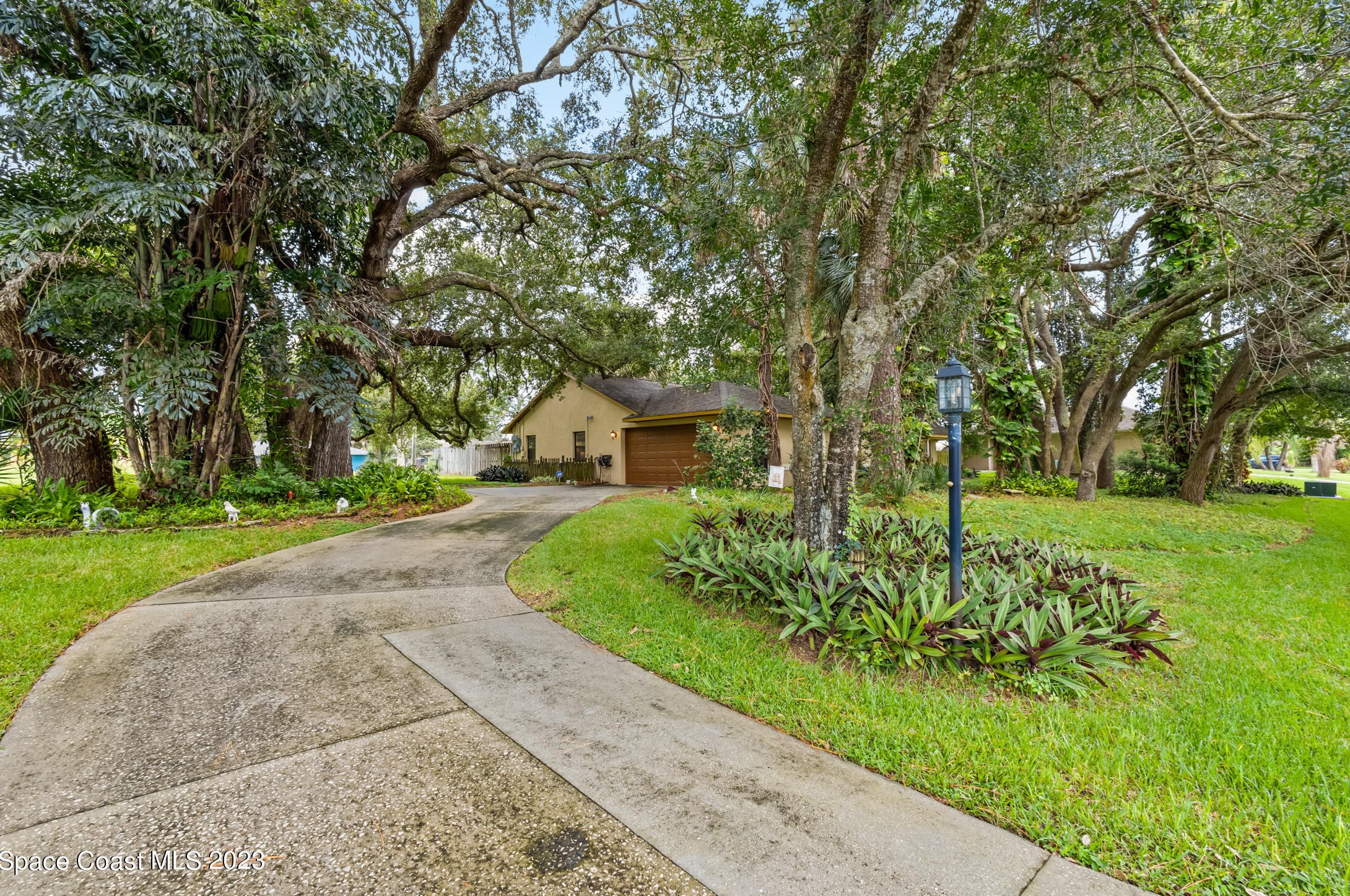 1014 Lynbrook St, Melbourne, FL 32907-7940