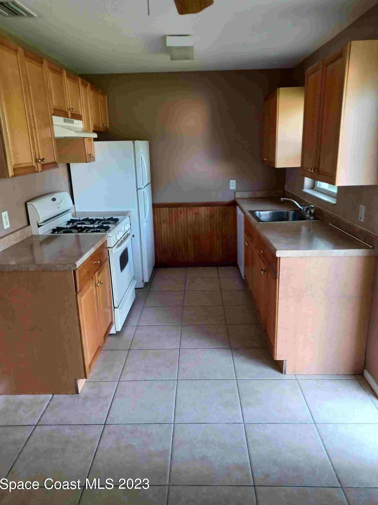 758 Comanche Ave, Melbourne, FL 32935-2606