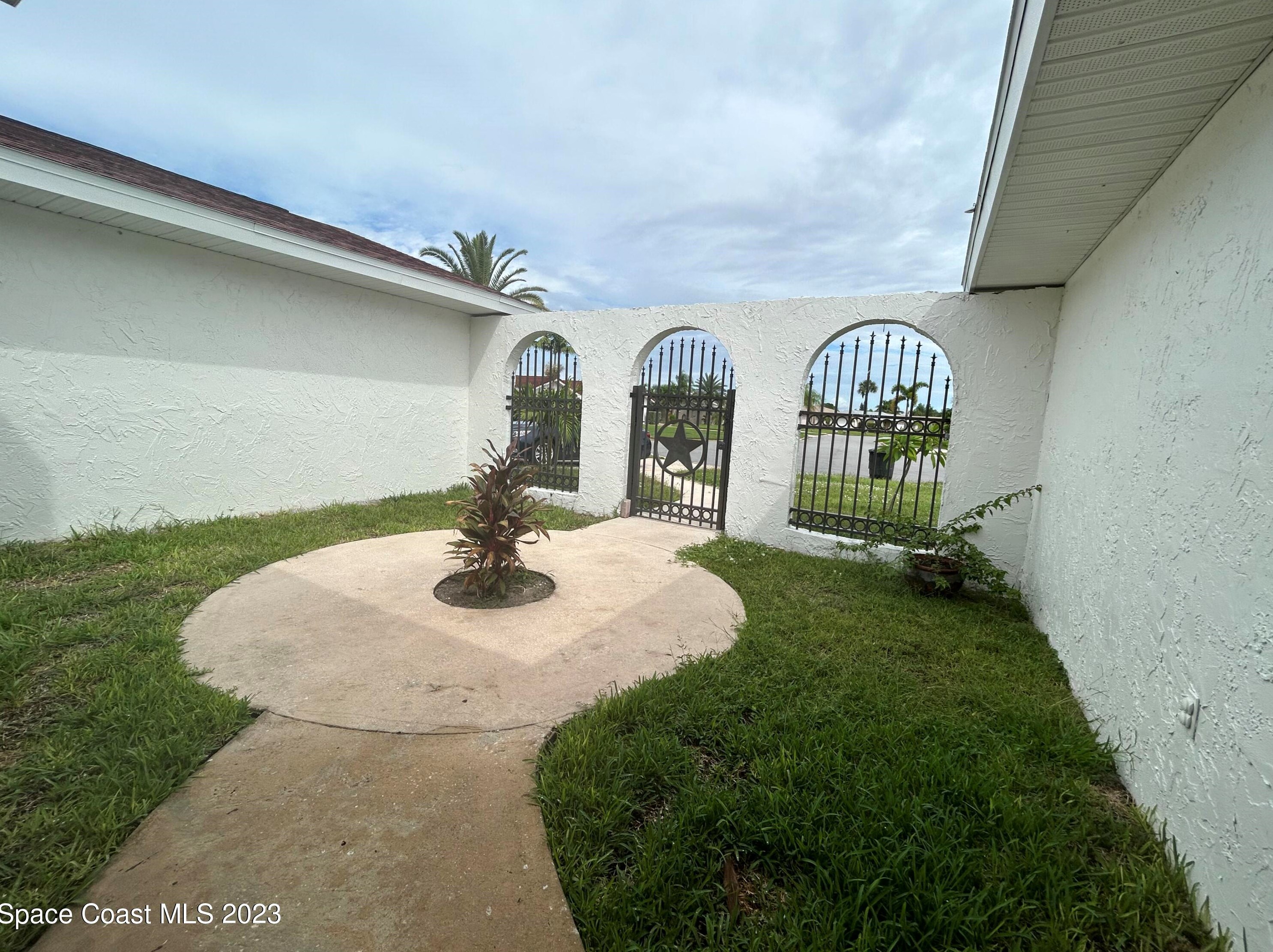 1335 Scorpious Ct, Merritt Island, FL 32953