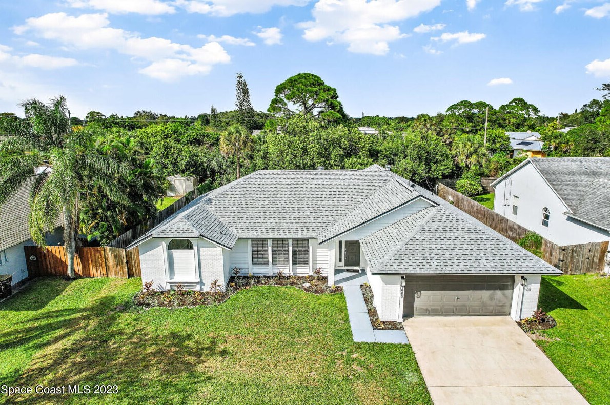 1959 Barker St, Melbourne, FL 32907-2482