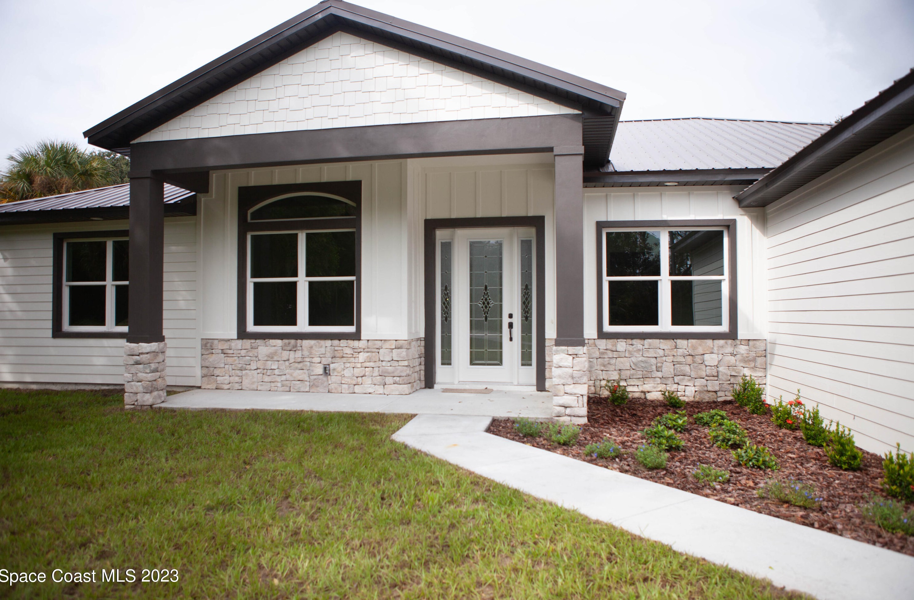 1740 Ford Rd, Mims, FL 32754