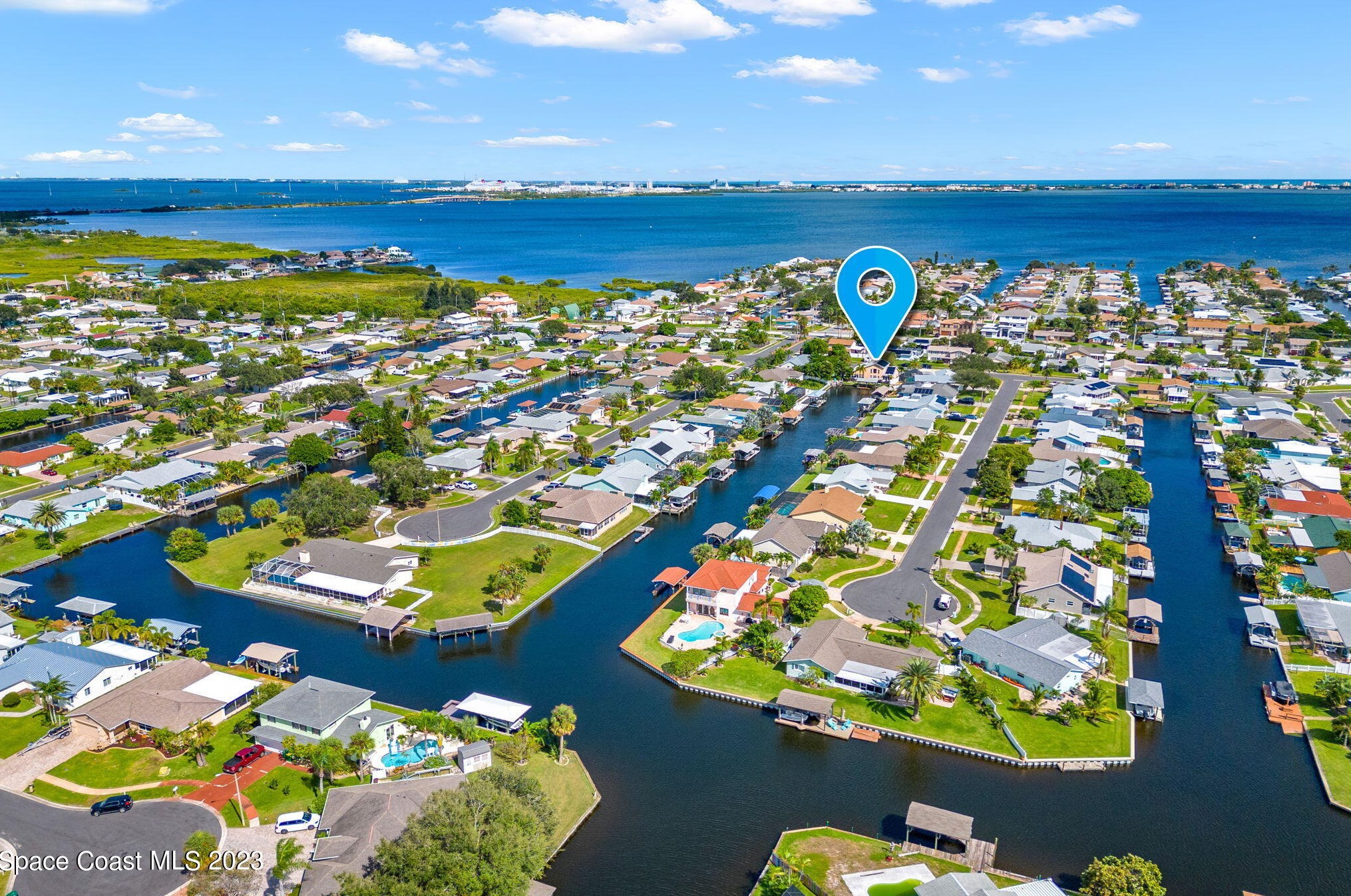 1775 Porpoise St, Merritt Island, FL 32952-5698