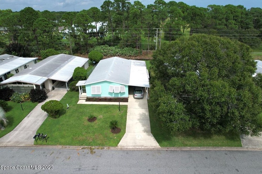1391 Barefoot Cir, Sebastian, FL 32976