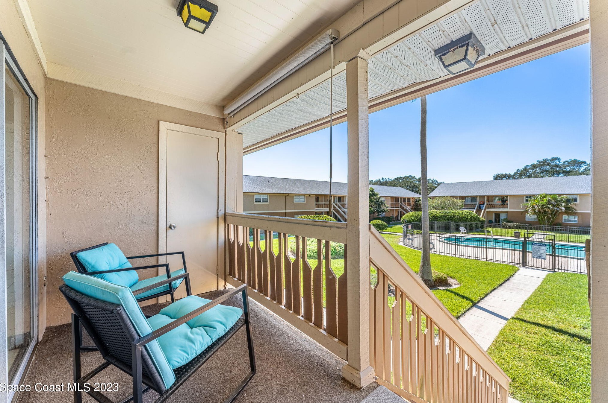 242 Bristol Ct, Melbourne, FL 32935