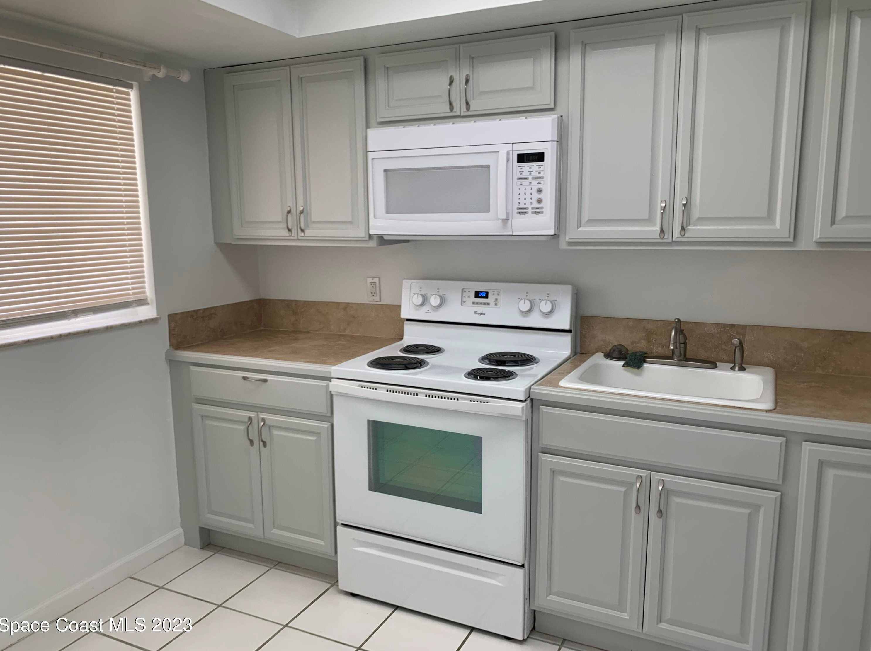 3001 Thrush Dr #116, Melbourne, FL 32935