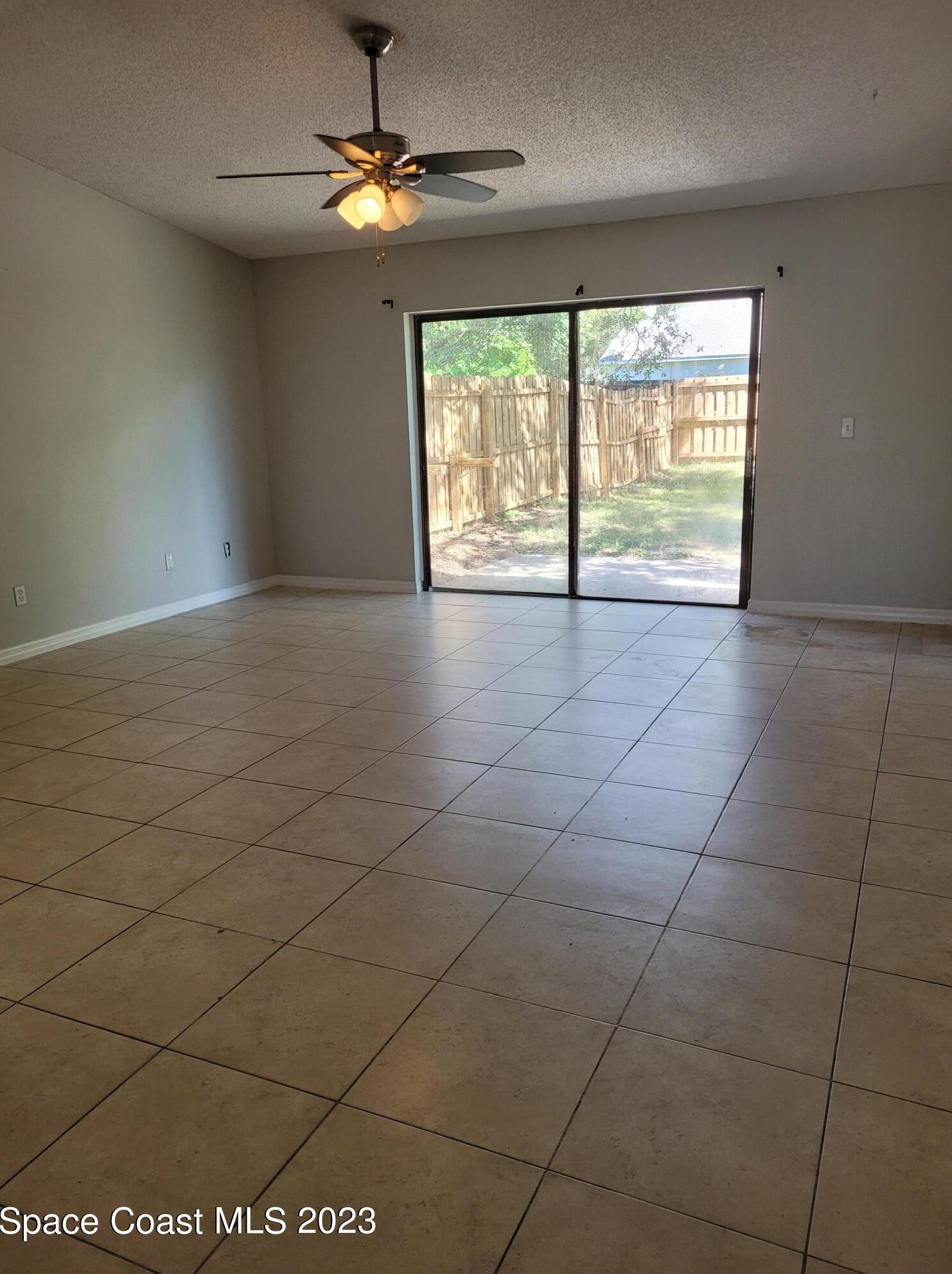 1213 Schumann Dr #b, Sebastian, FL 32958