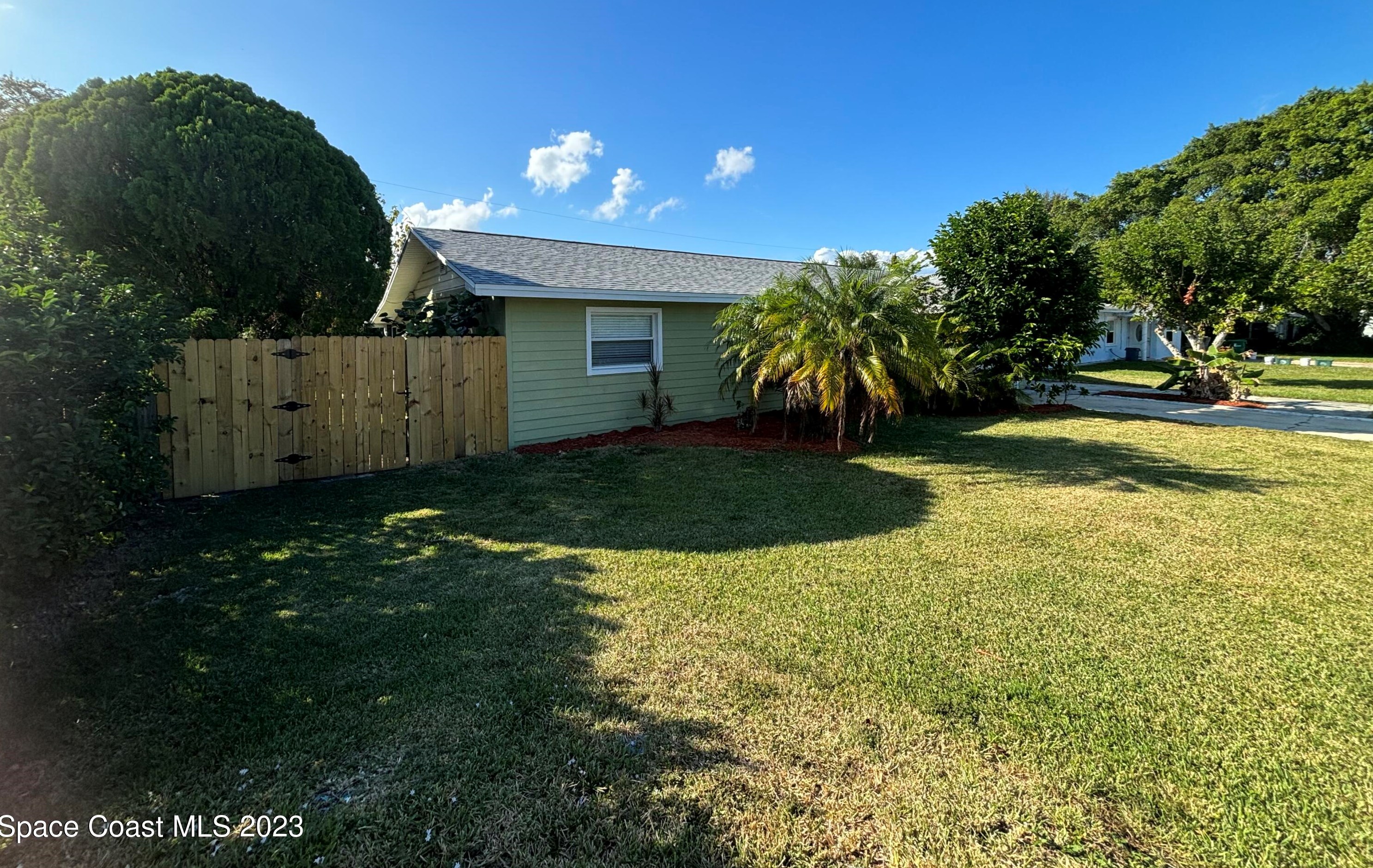 817 Hampton Way, Merritt Island, FL 32953