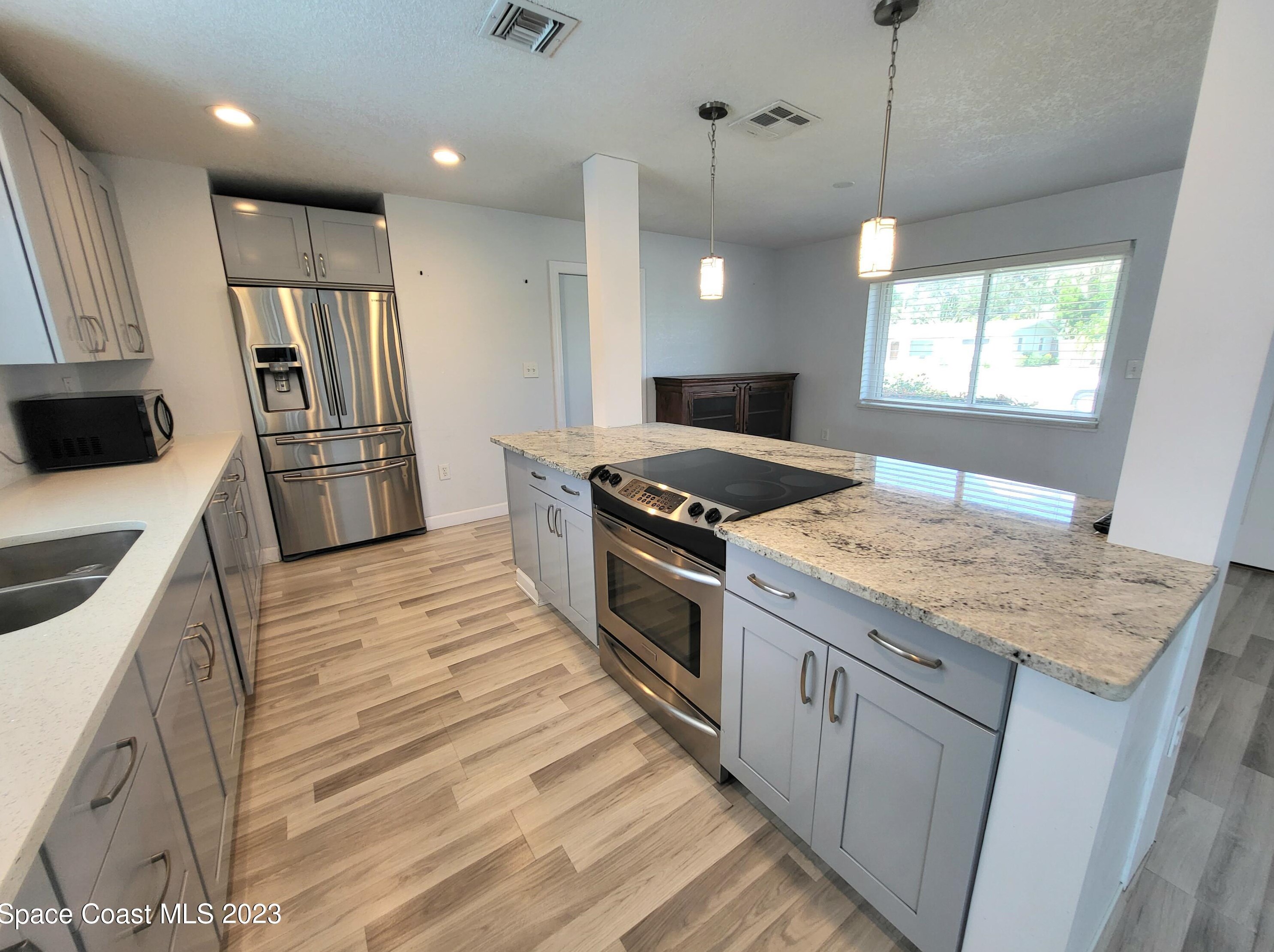 235 Hunt Dr, Merritt Island FL  32953-4619 exterior