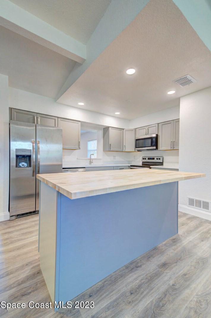 260 Belair Ave, Merritt Island FL  32953-6102 exterior