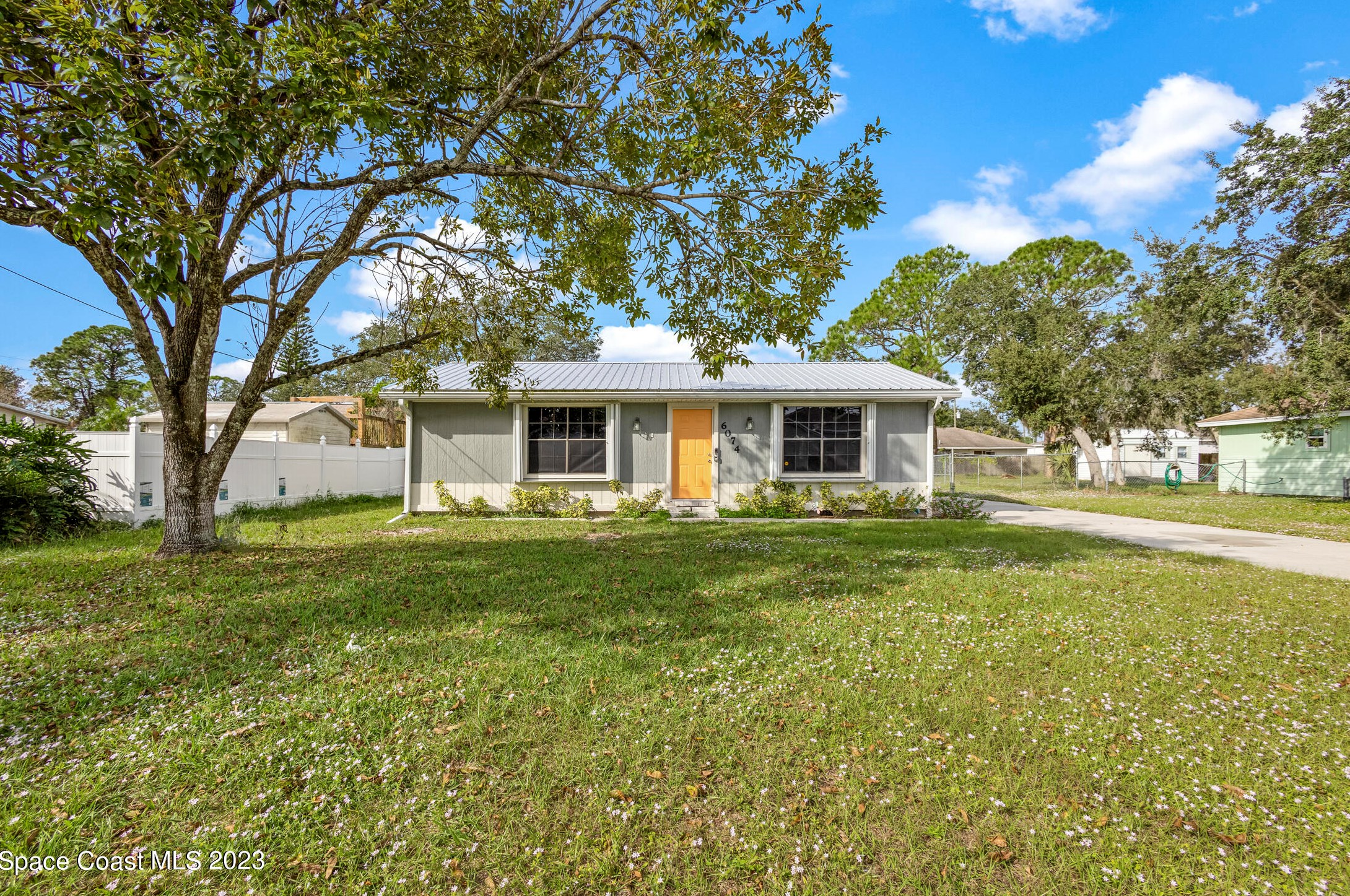 6074 Aires Ave, Cocoa, FL 32927