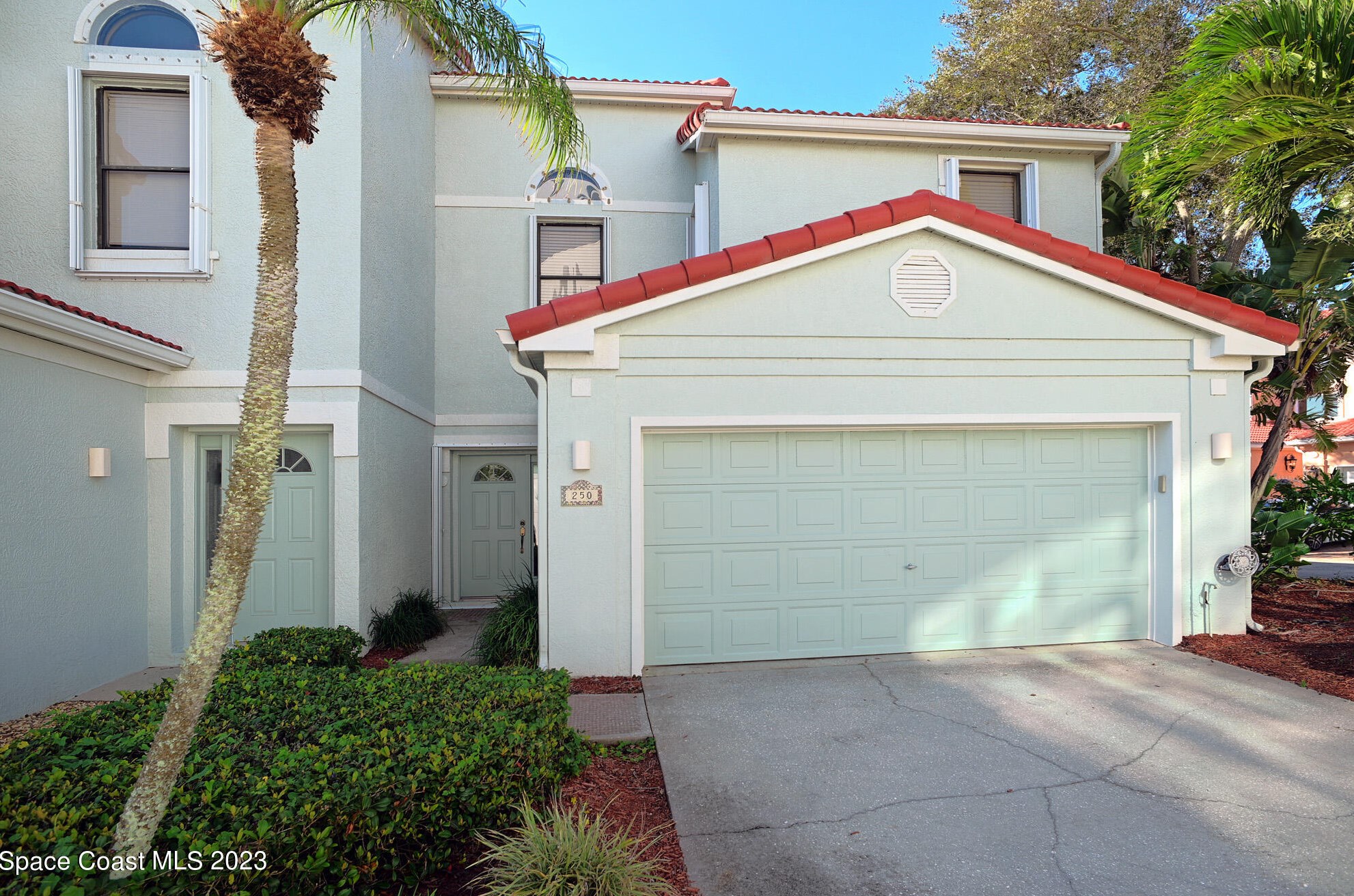 250 Seaview St, Melbourne, FL 32951-3474
