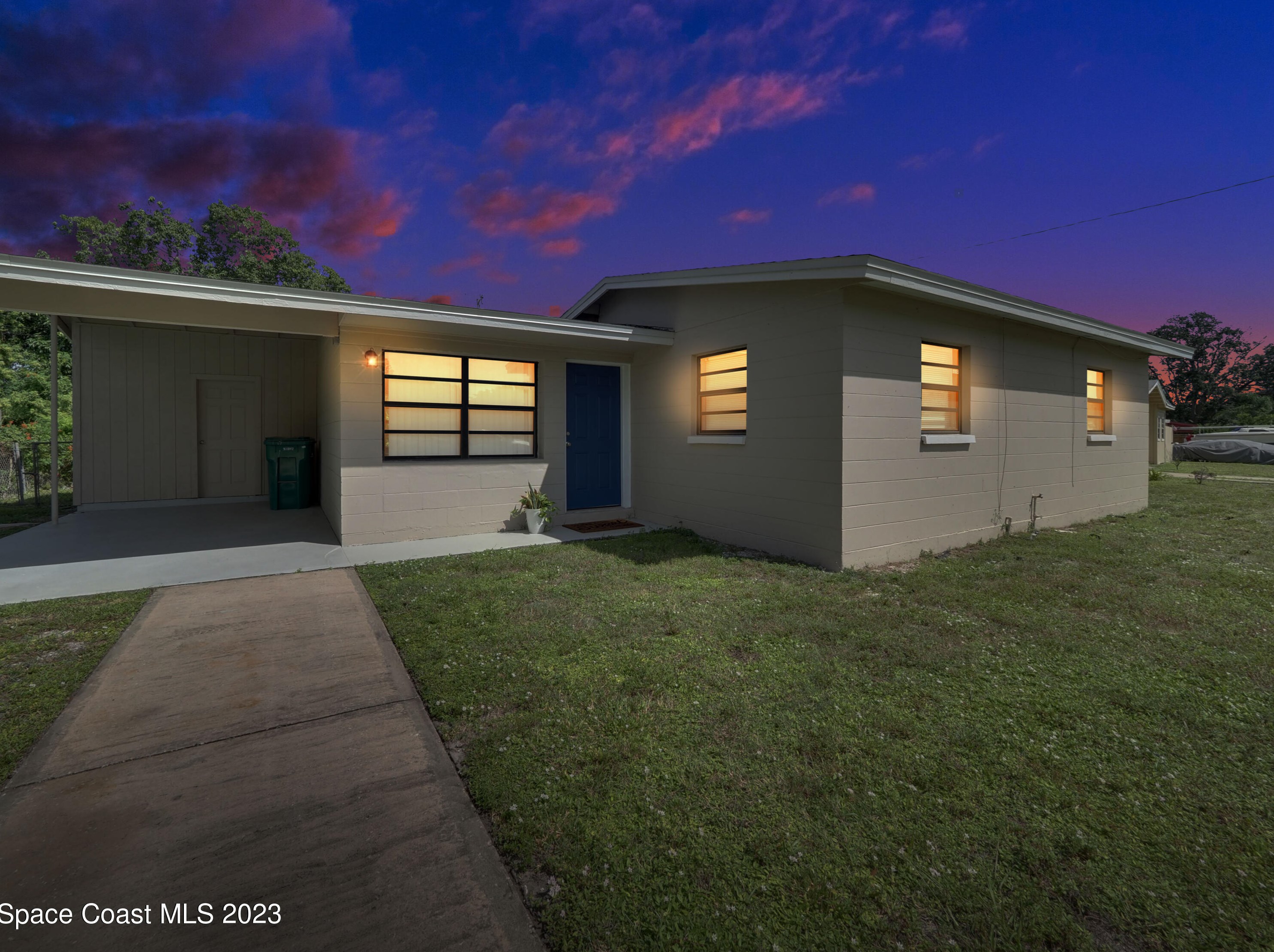 2056 Little John Rd, Melbourne, FL 32935