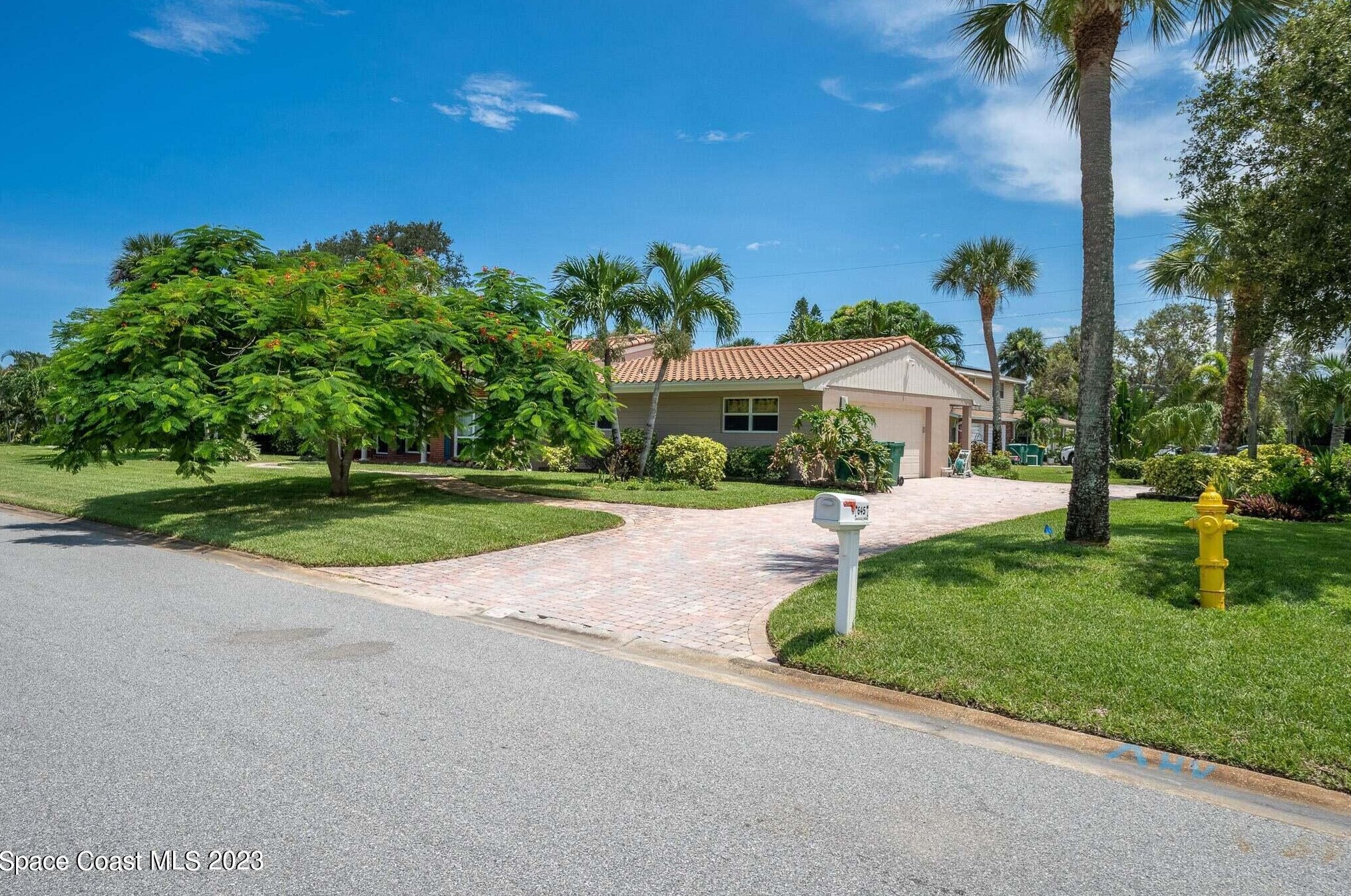 645 Oak Ridge Dr, Melbourne, FL 32903
