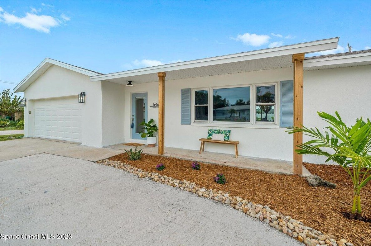 546 Coconut St, Melbourne, FL 32909-4463