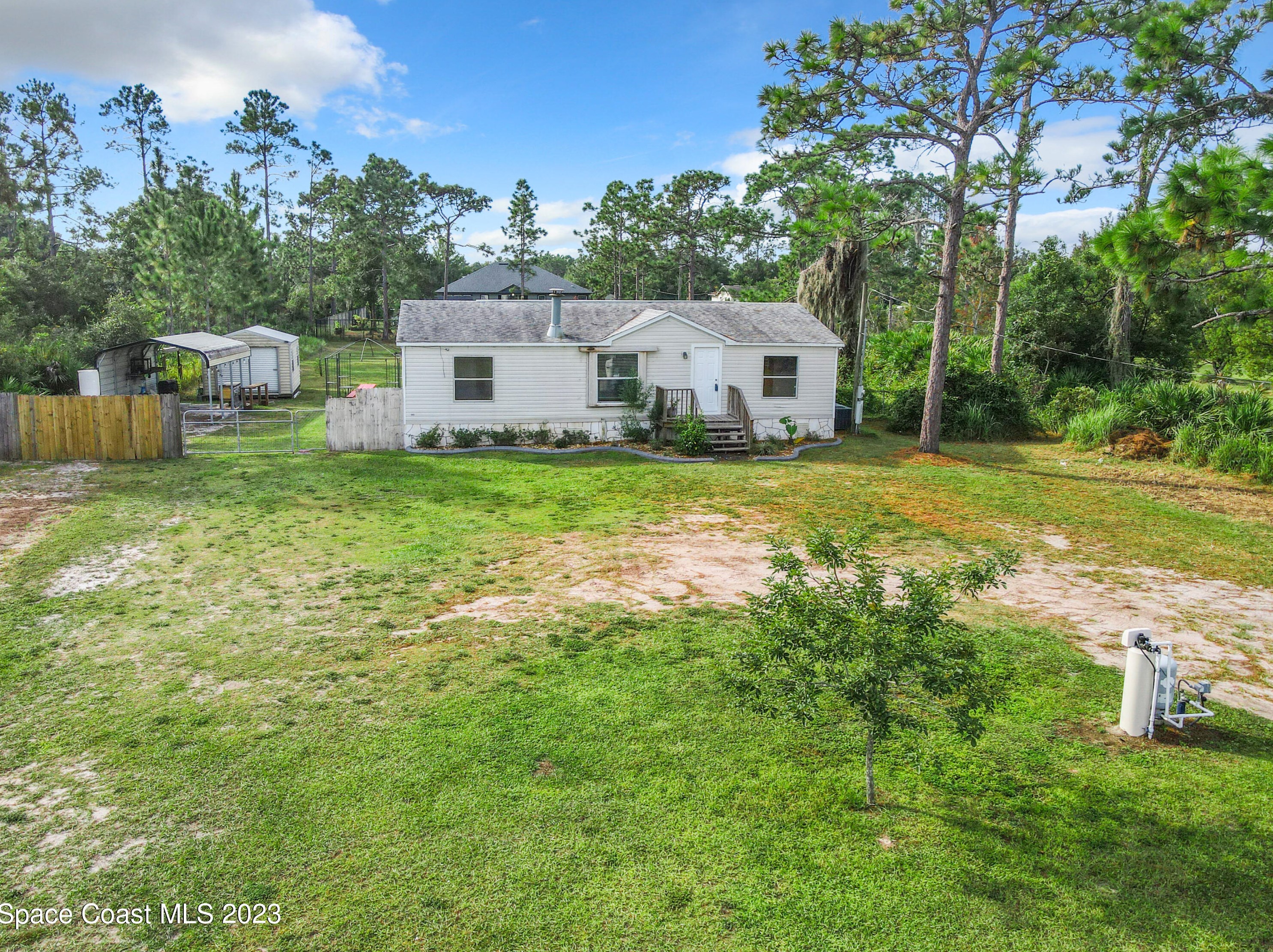 9070 Mercury Dr, Saint Cloud, FL 34773-9002