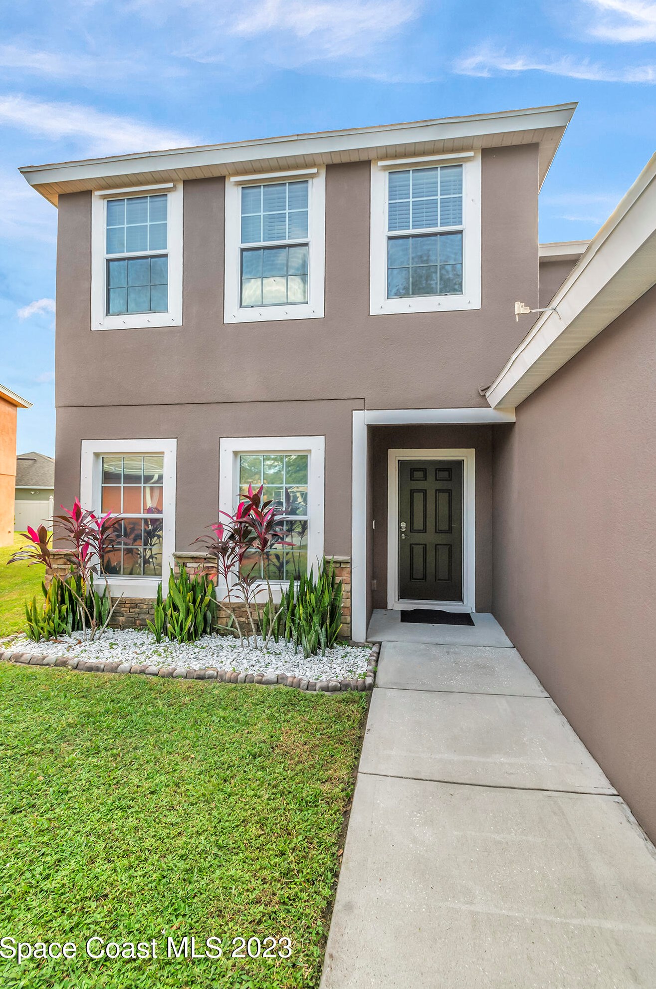 225 Wishing Well Cir, Melbourne, FL 32908-6417