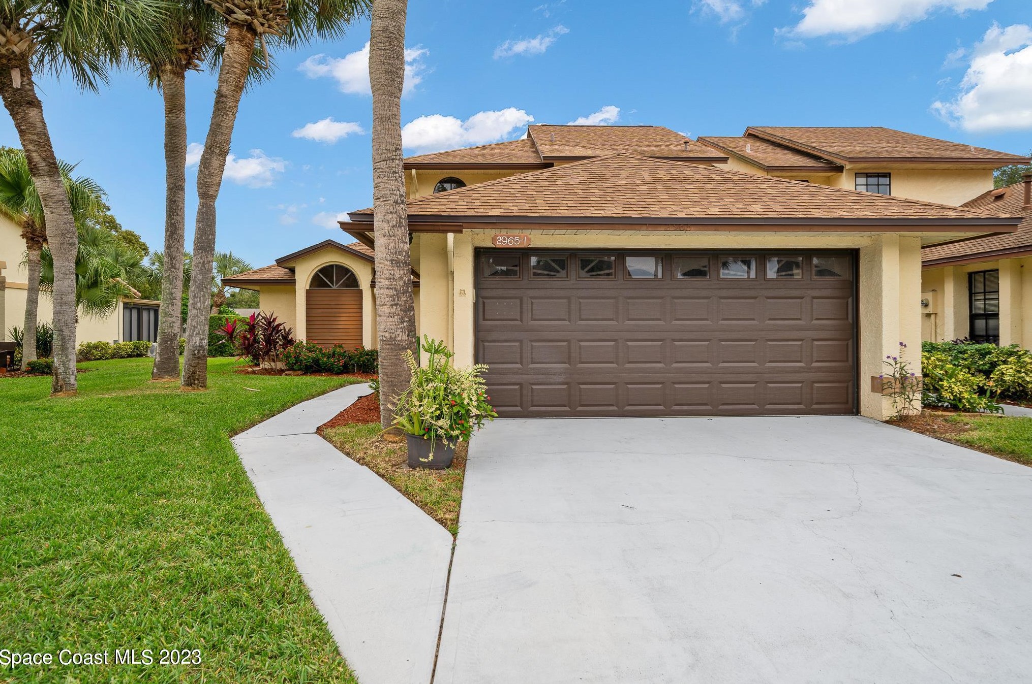 2965 Clearlake Dr, Melbourne, FL 32935-2257