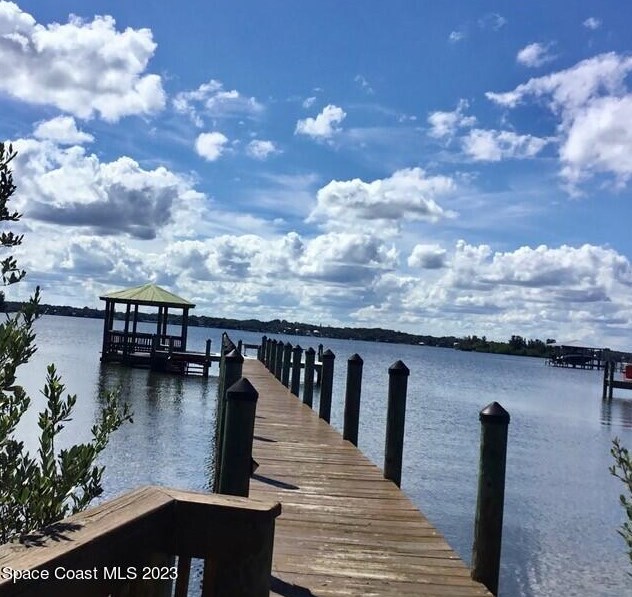 453 Waterside Dr, Merritt Island, FL 32952