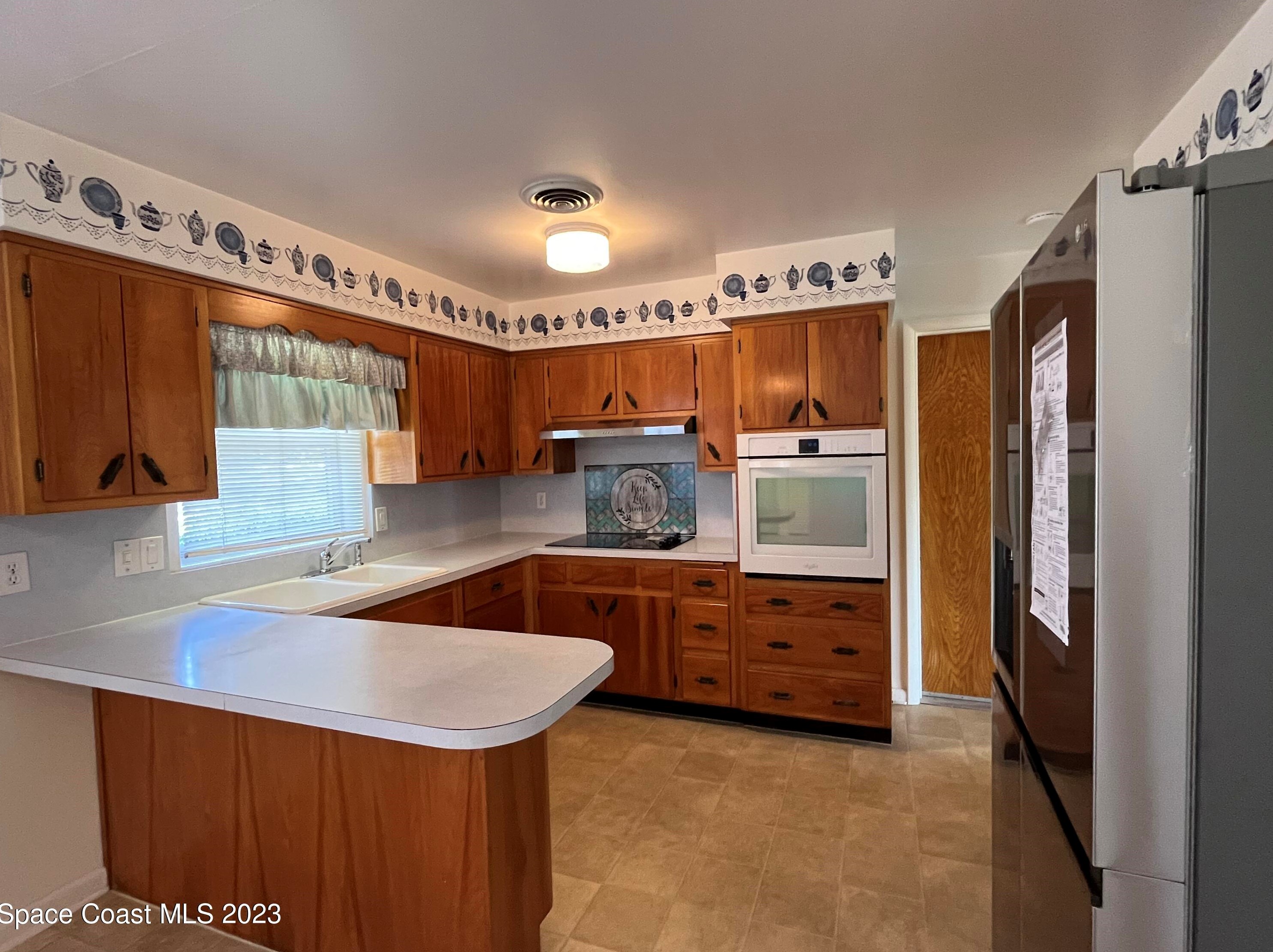 625 Rosada St, Melbourne, FL 32937