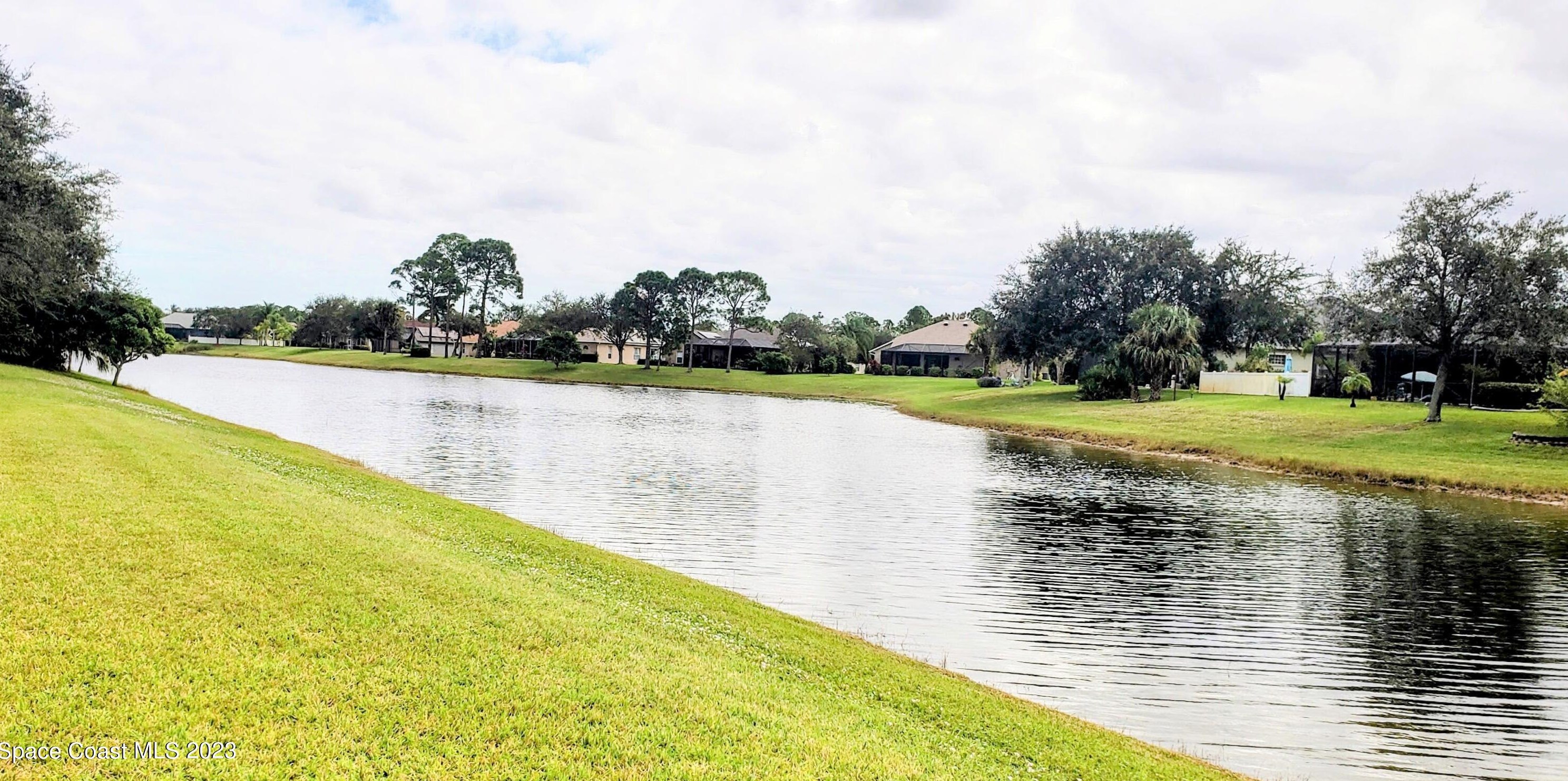 1832 Winding Rdg Cir, Melbourne FL  32909-2316 exterior