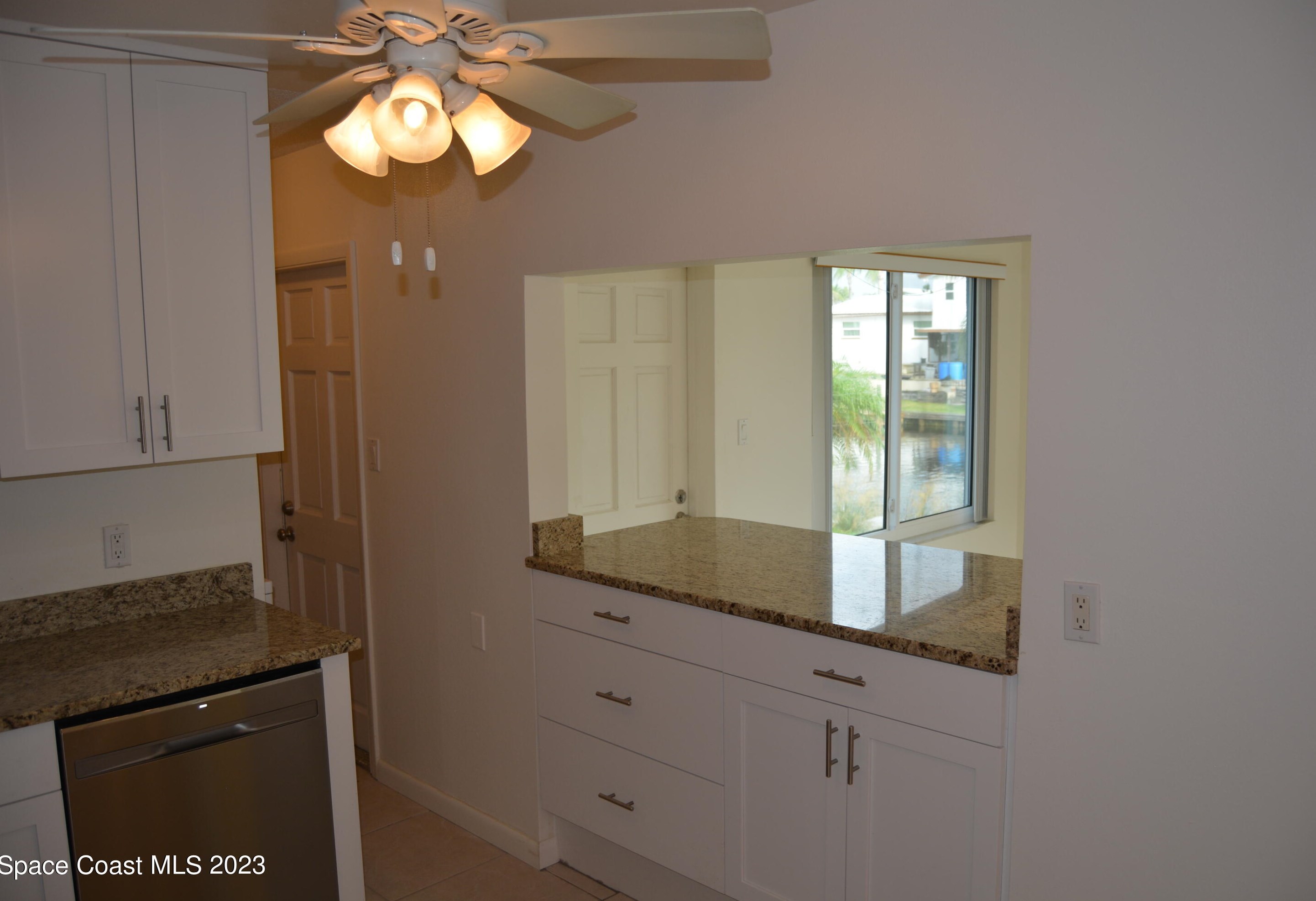 1550 Central Ave, Merritt Island FL  32952-5677 exterior